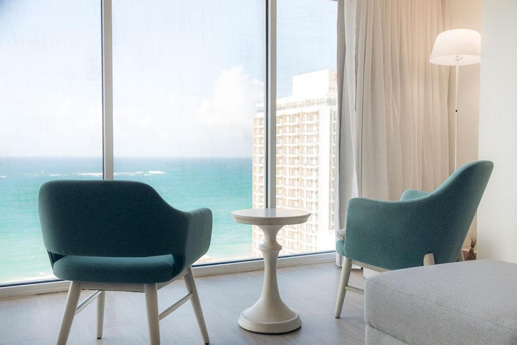Penthouse Suite - Photo 3