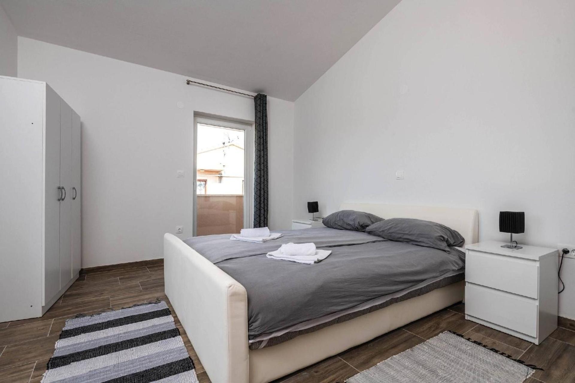 Four-Bedroom Vacation Home photo 2