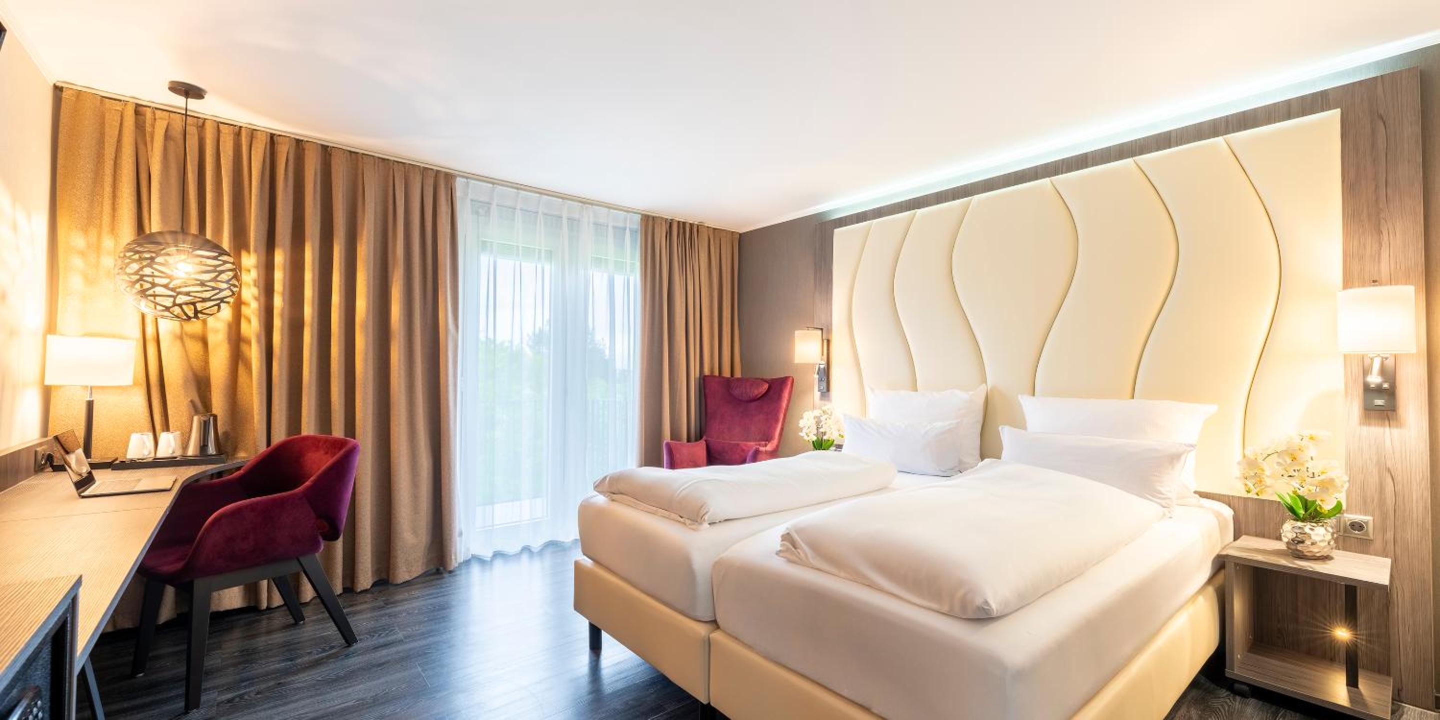Standard Double Room - Photo 11