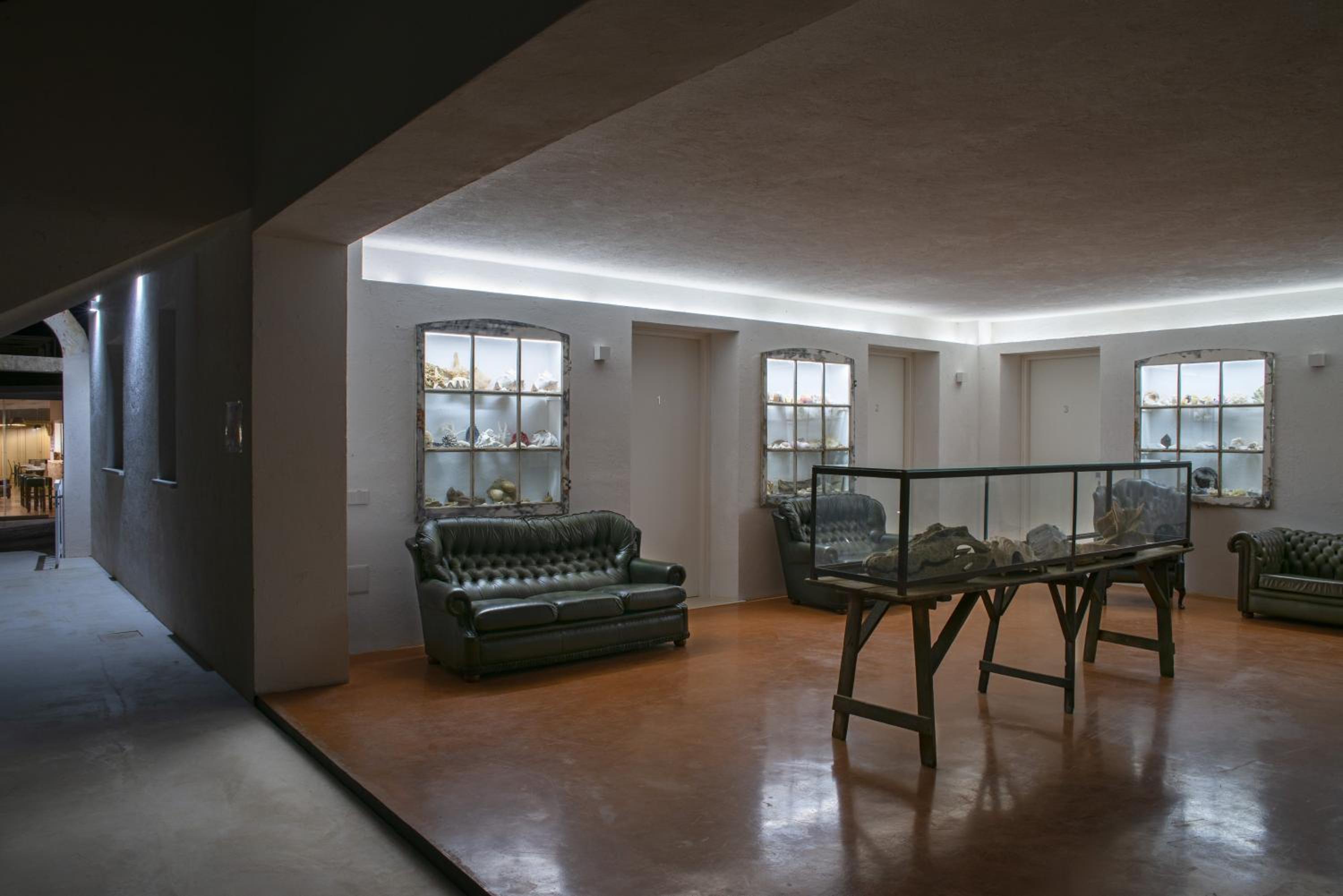 Large Double Room - Photo 24