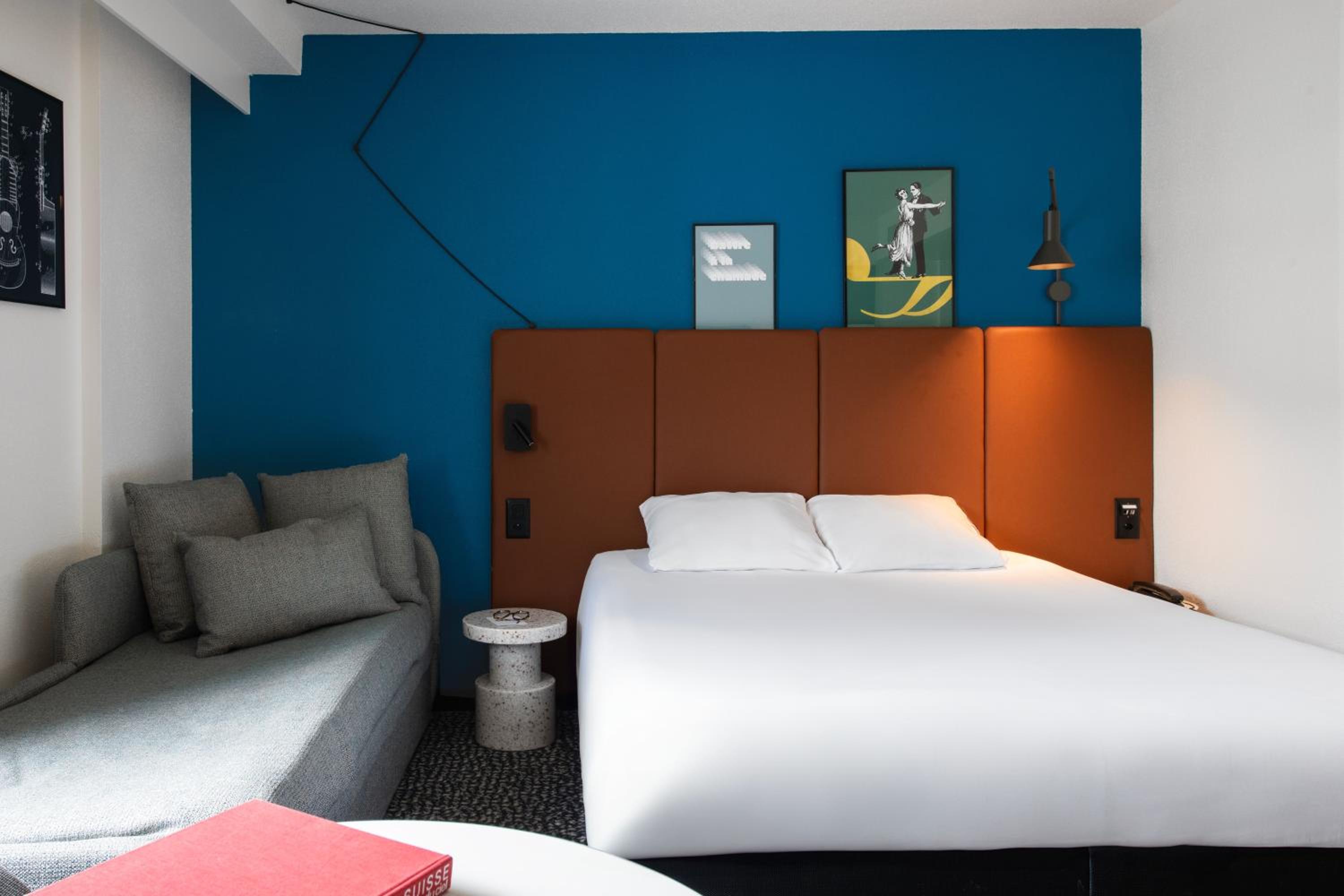 Triple Room 1 Double Bed and 1 Sofa Bed - Photo 6