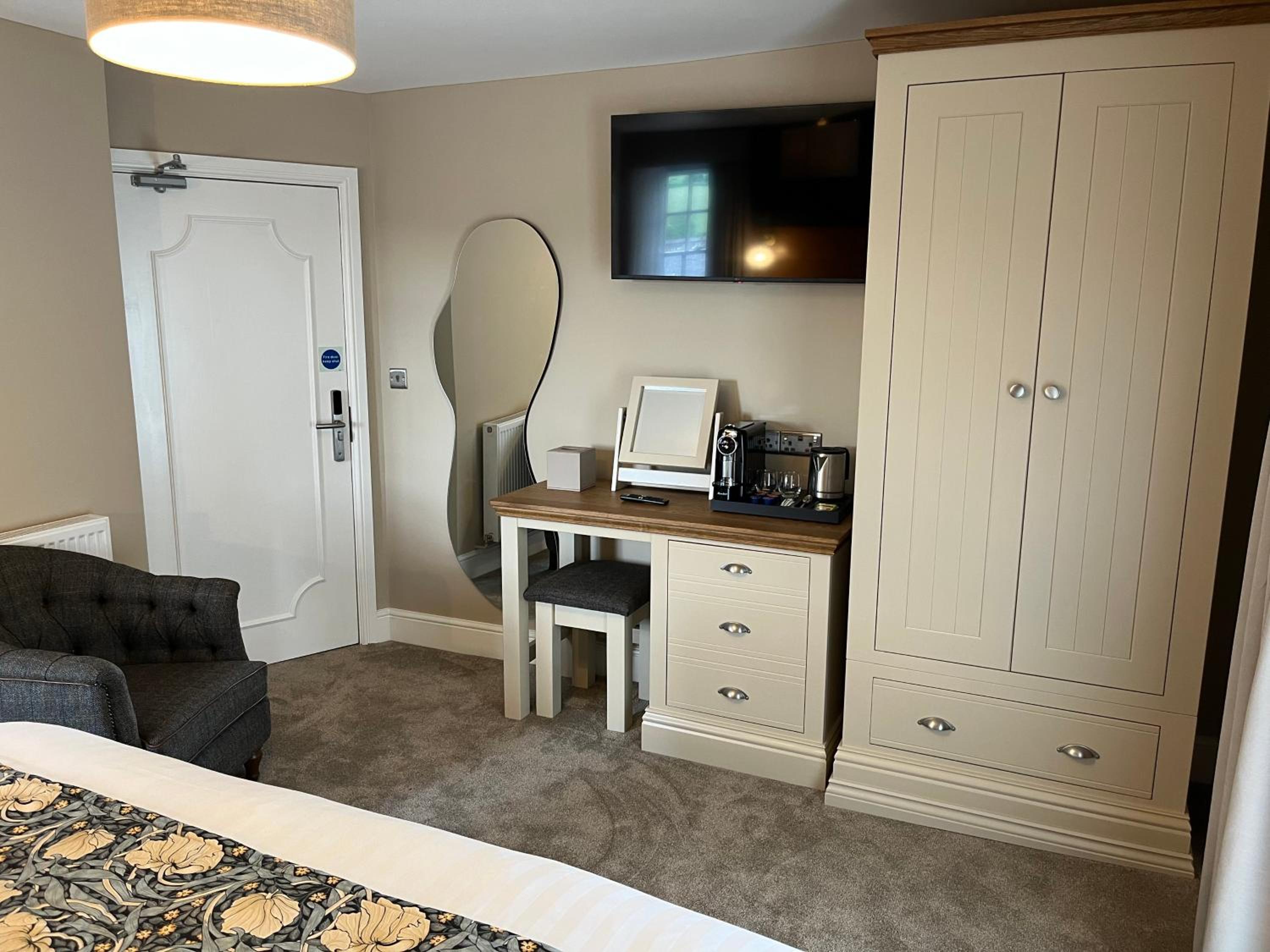 Deluxe King Room photo 2