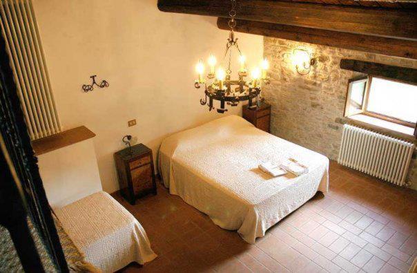 Double or Twin Room with Bathroom photo 2