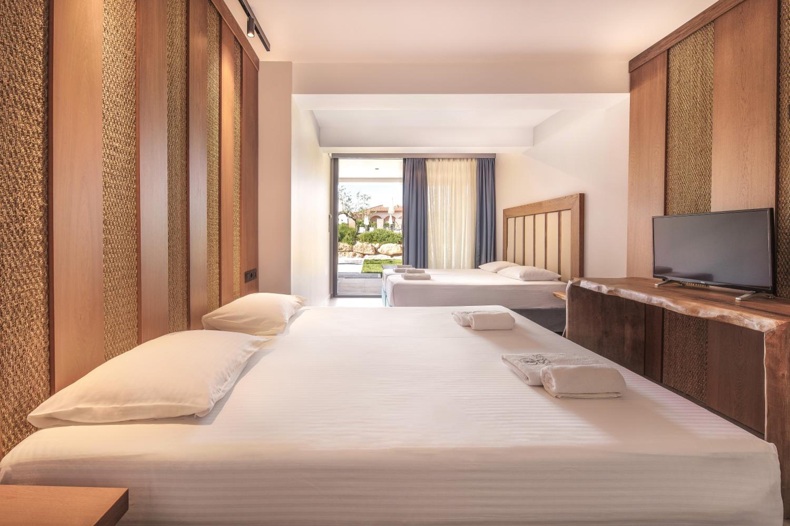 Luxury Quadruple Room photo 3