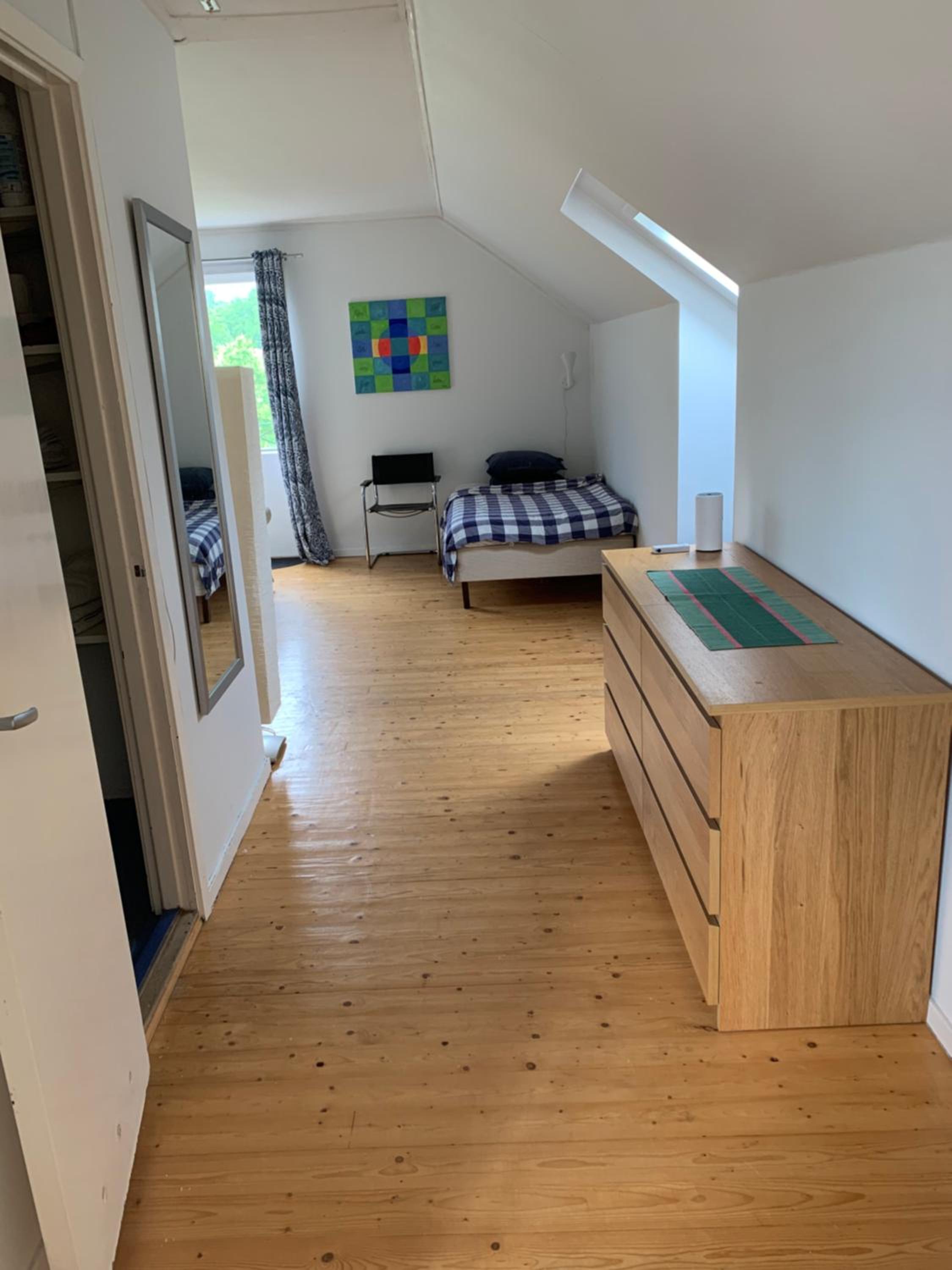 One-Bedroom Apartment photo 3