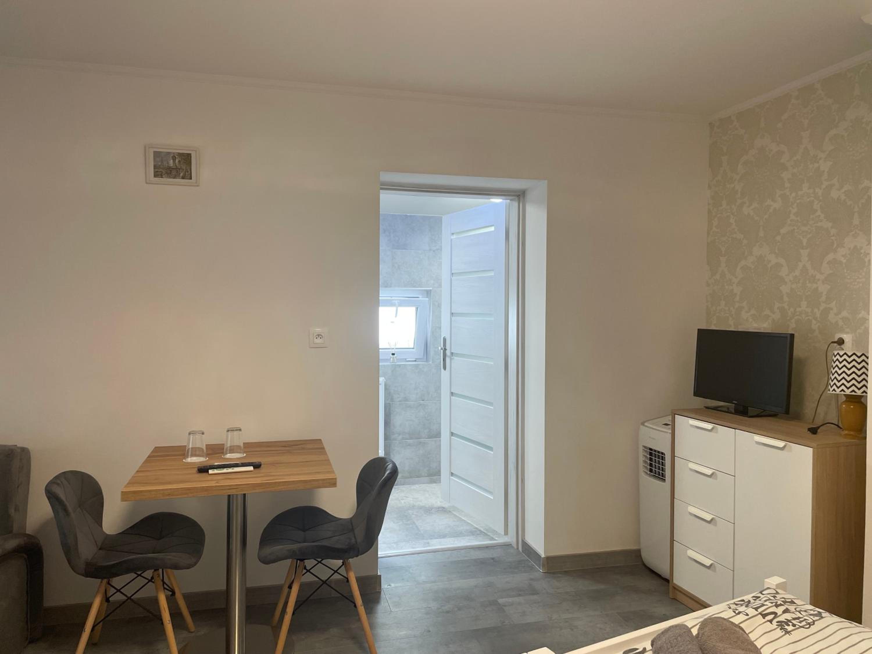 Deluxe Double or Twin Room photo 1