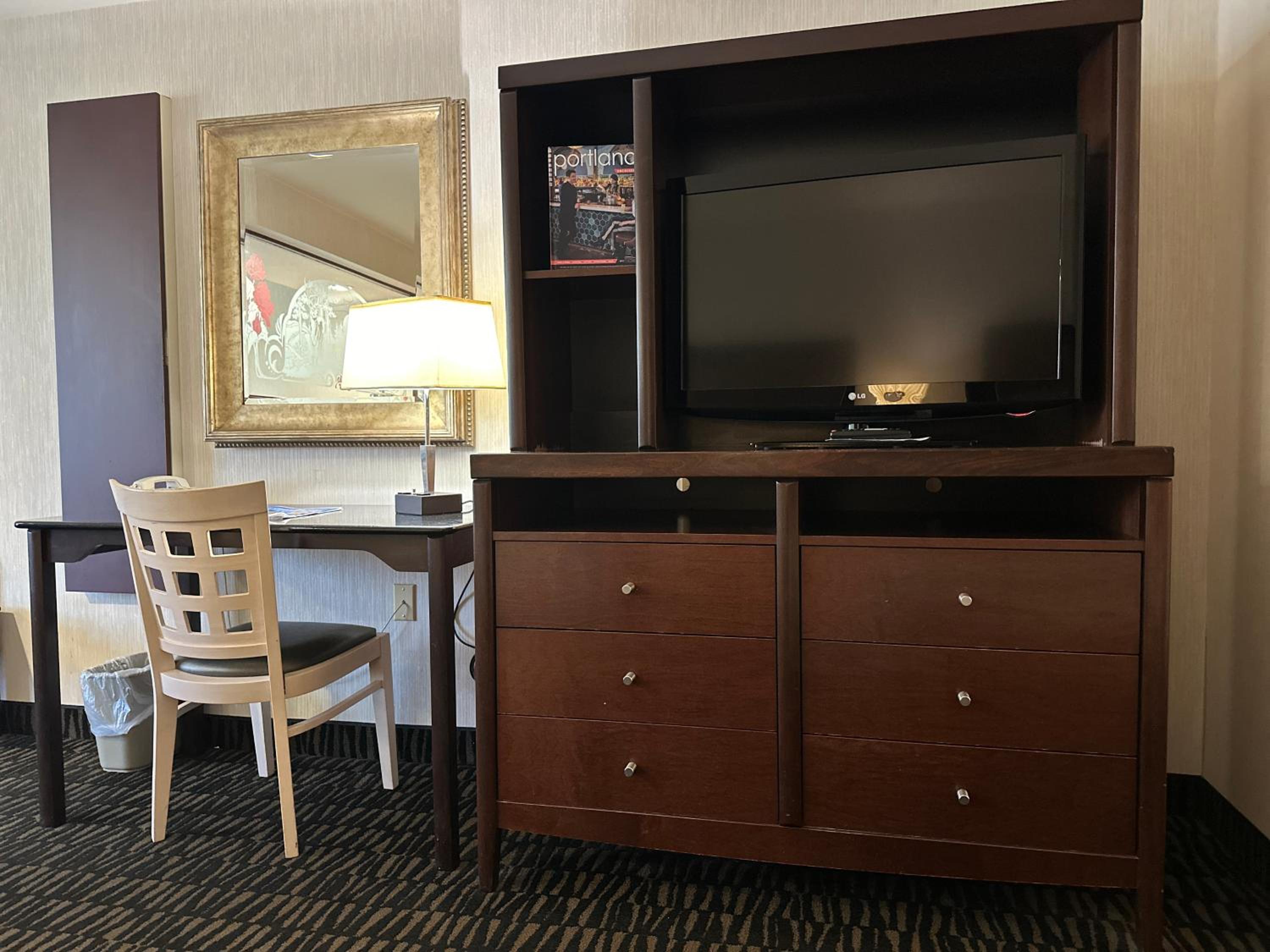 King Room with Sofa Bed