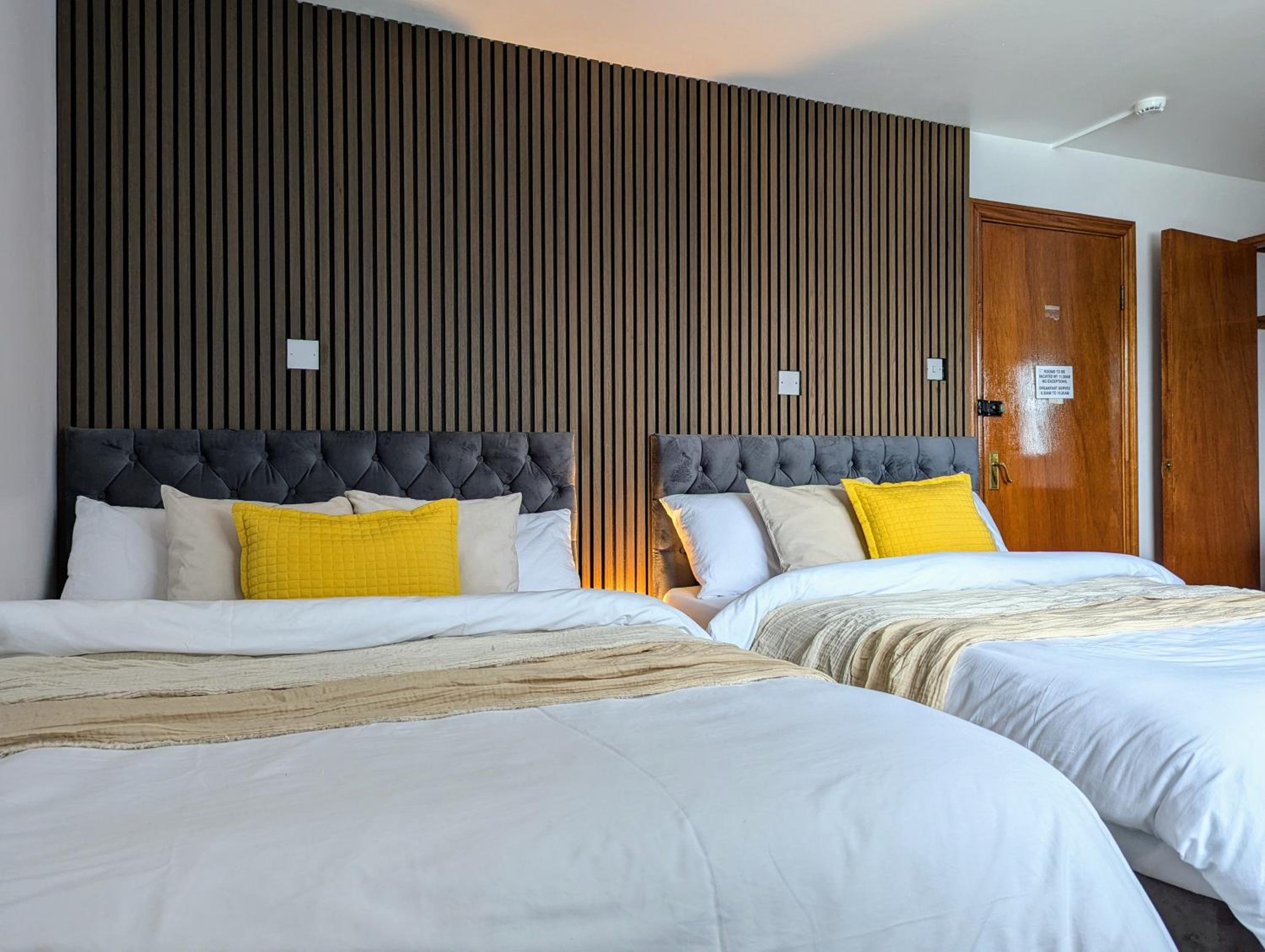 Quadruple Room photo 3