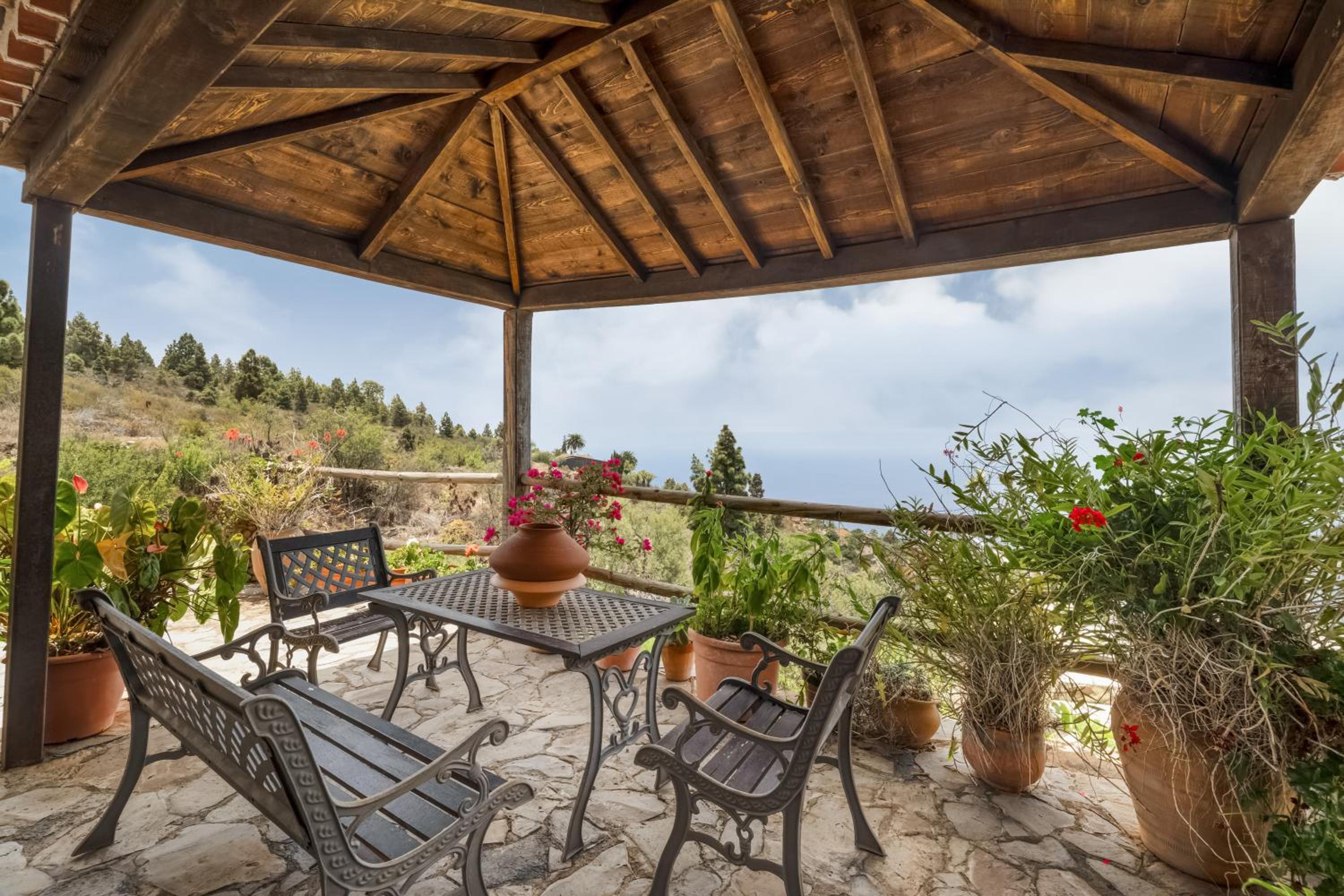 Villa with Sea View photo 3
