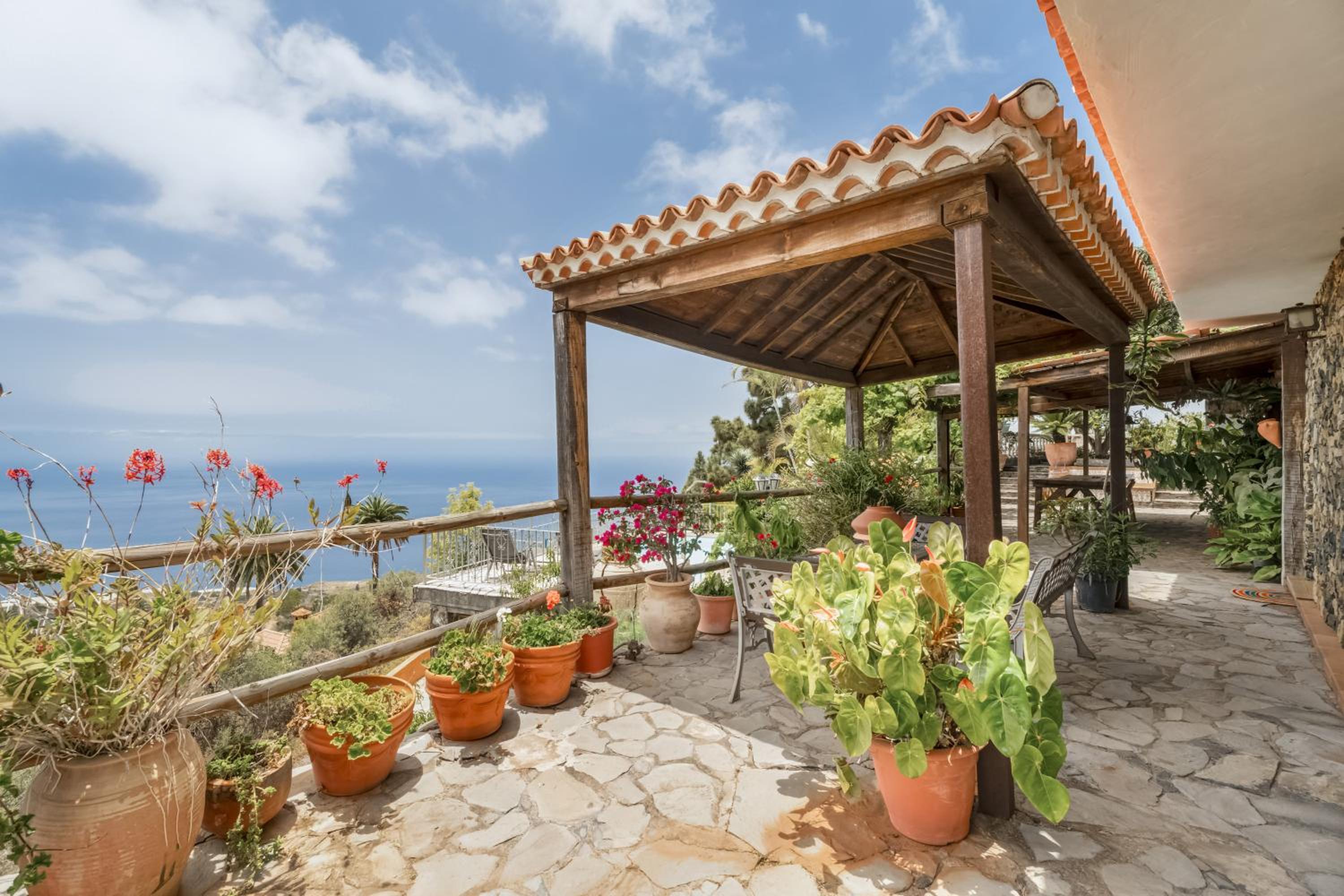 Villa with Sea View photo 2