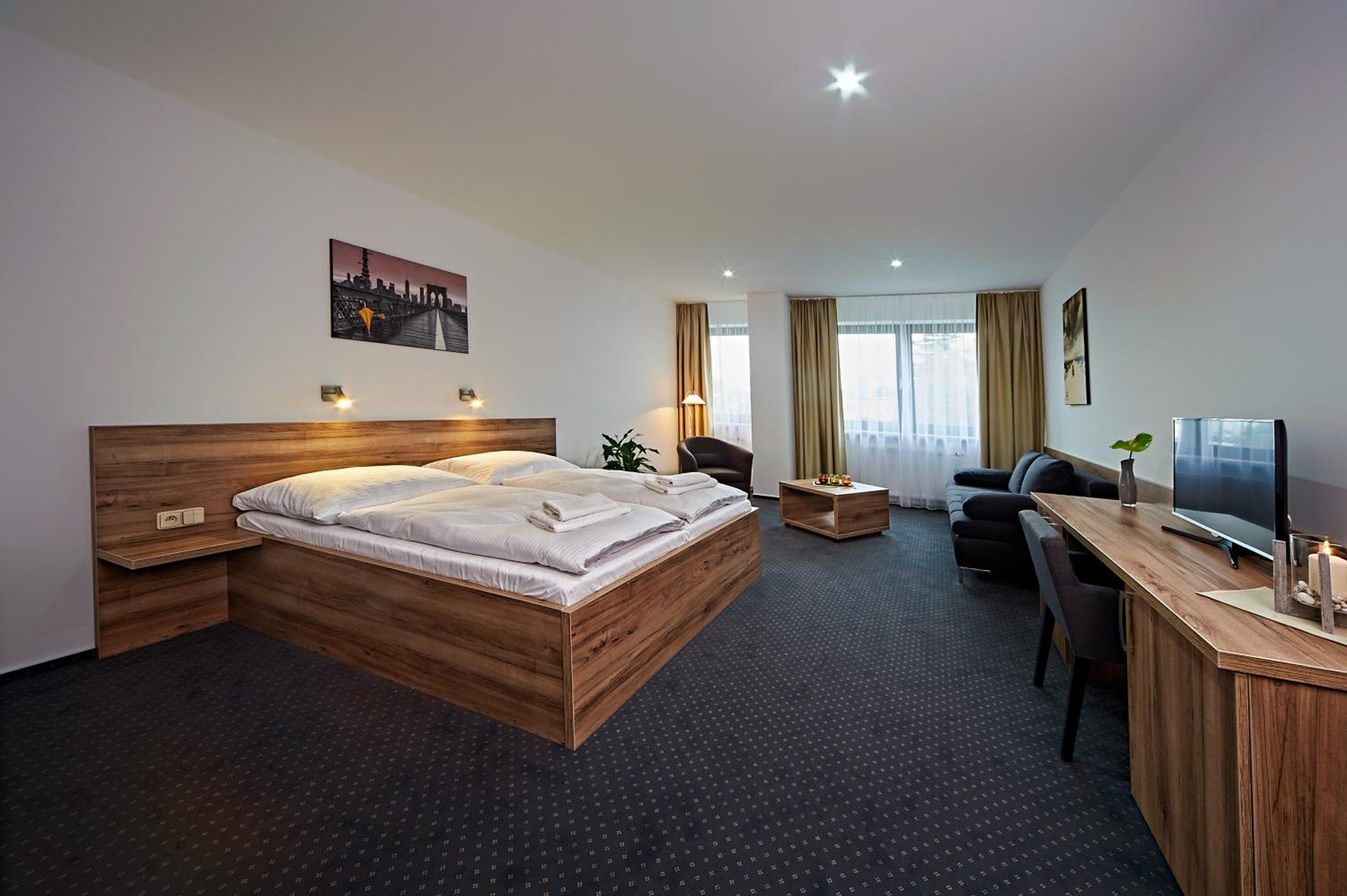Double Room with Extra Bed photo 1