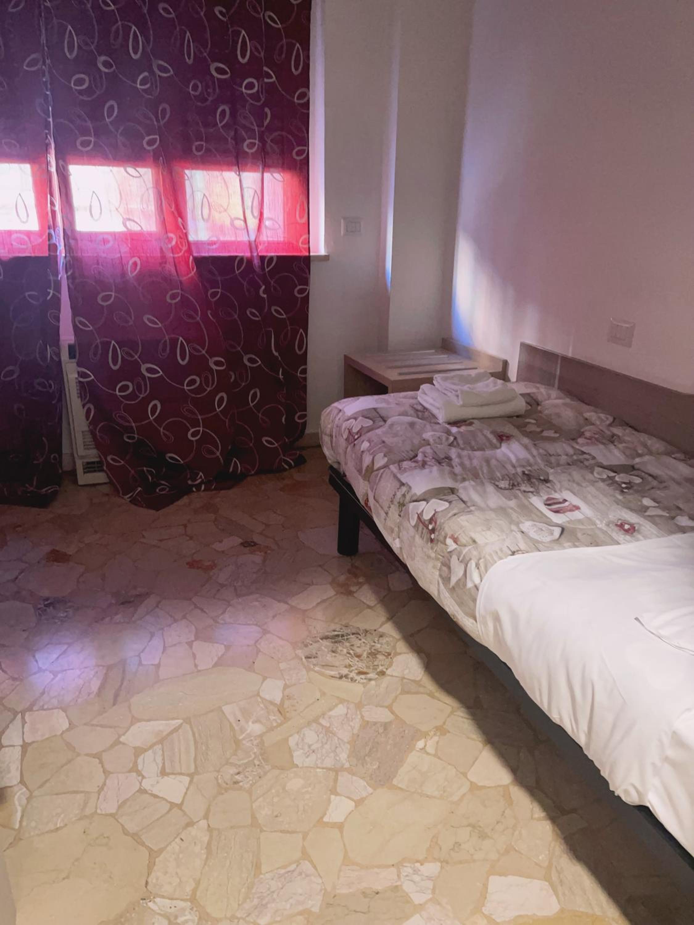 Single Room Basement Floor