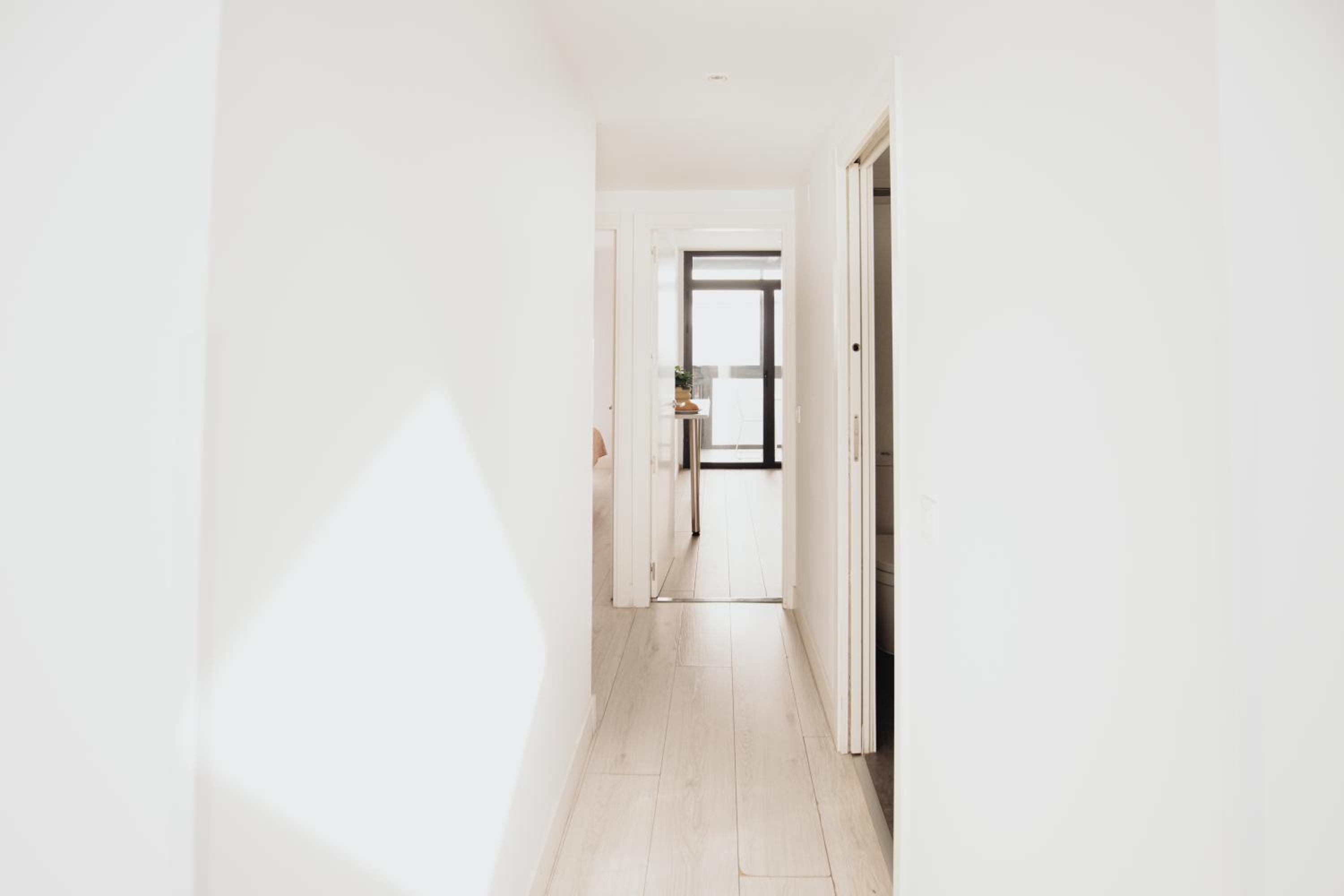 Three-Bedroom Apartment with Terrace (6 Adults) photo 3
