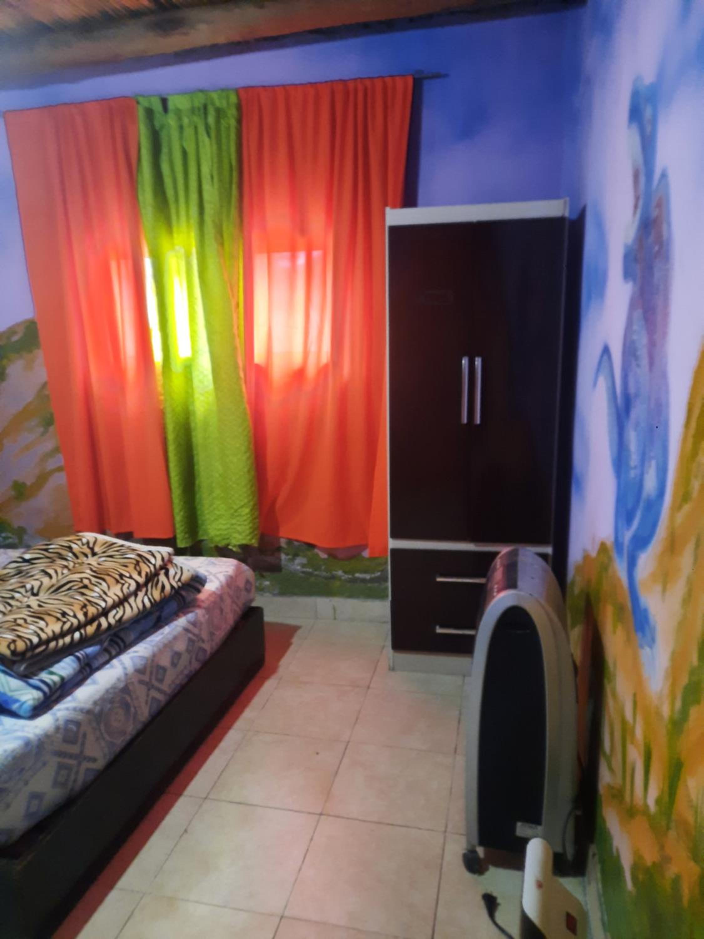 Single Bed in Dormitory Room photo 1