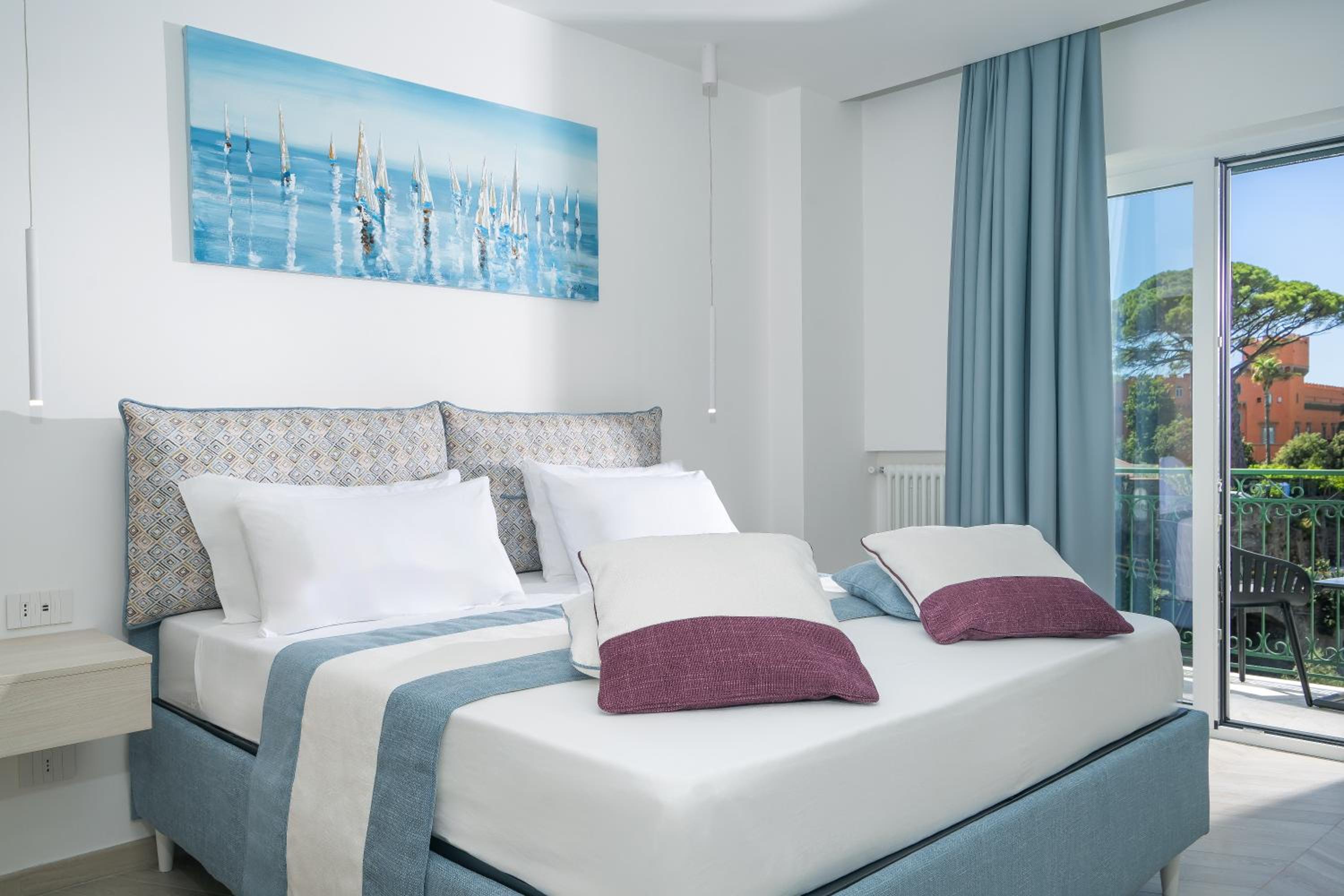 One-Bedroom Apartment with Balcony and Sea View