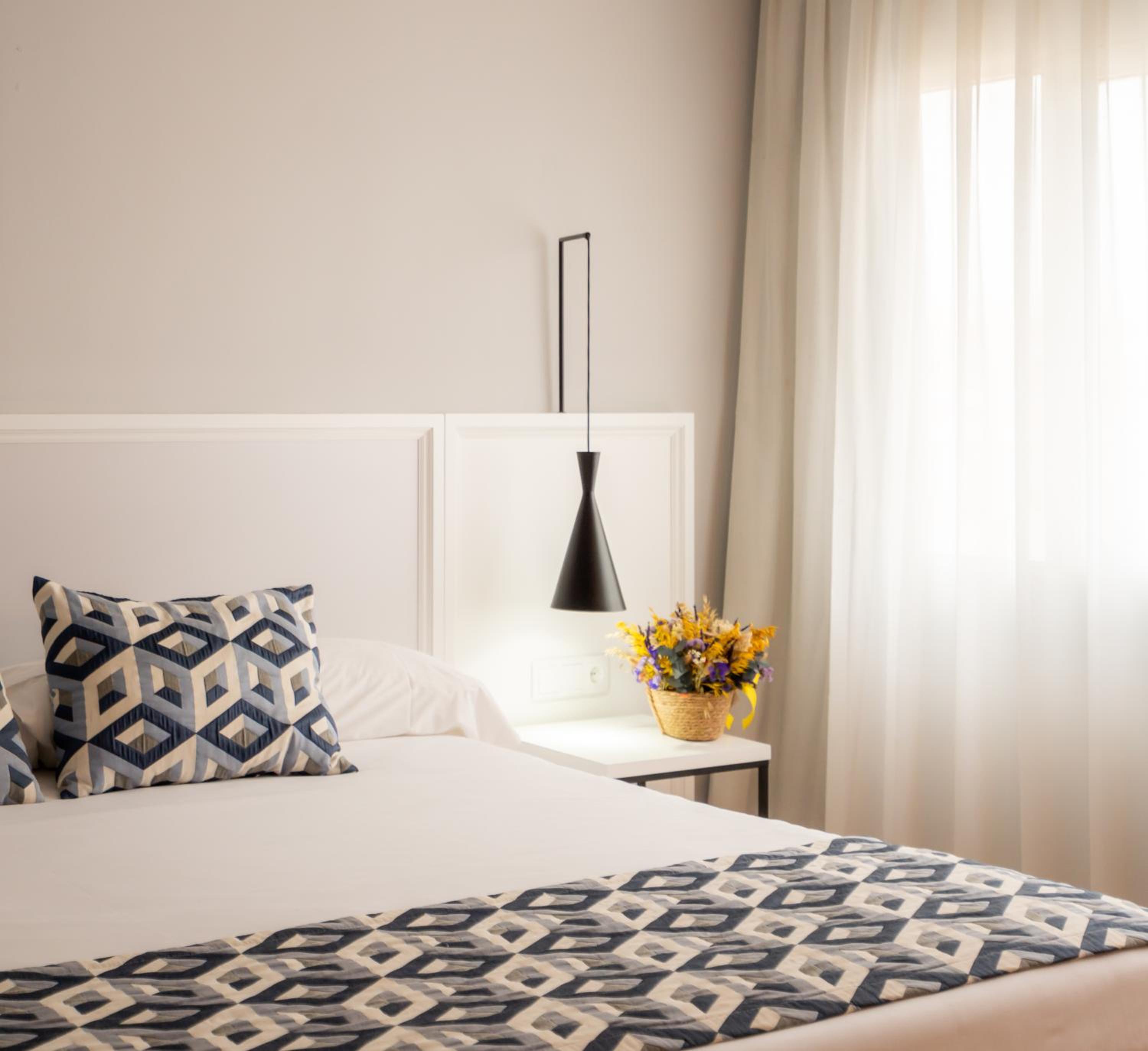 Double or Twin Room - Photo 1