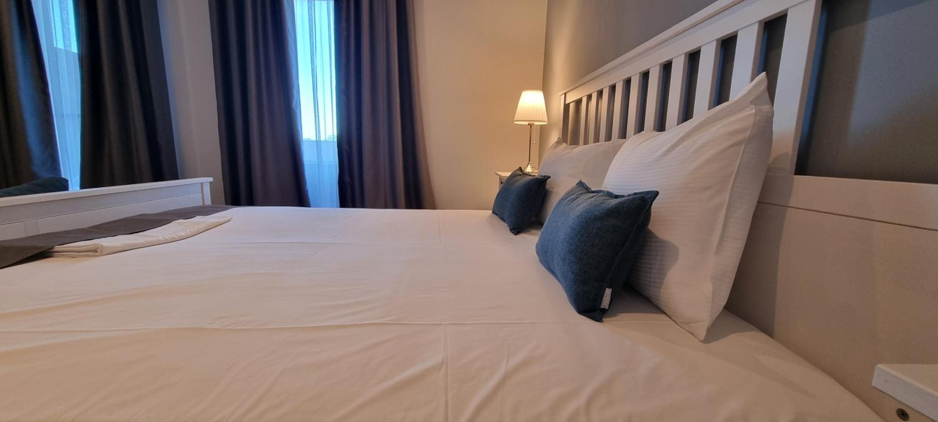 Deluxe Double Room with Balcony photo 1