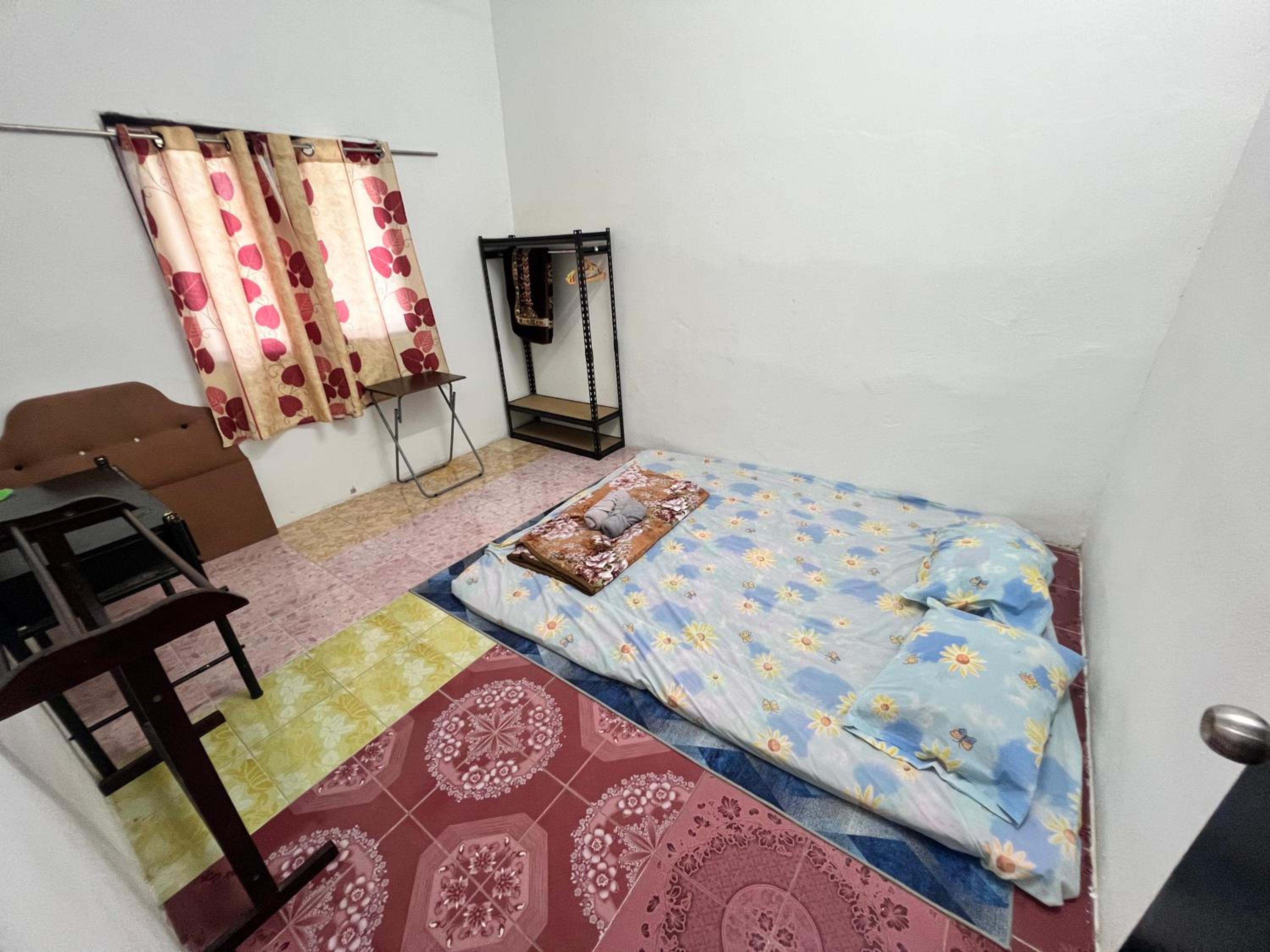 Two-Bedroom House photo 3