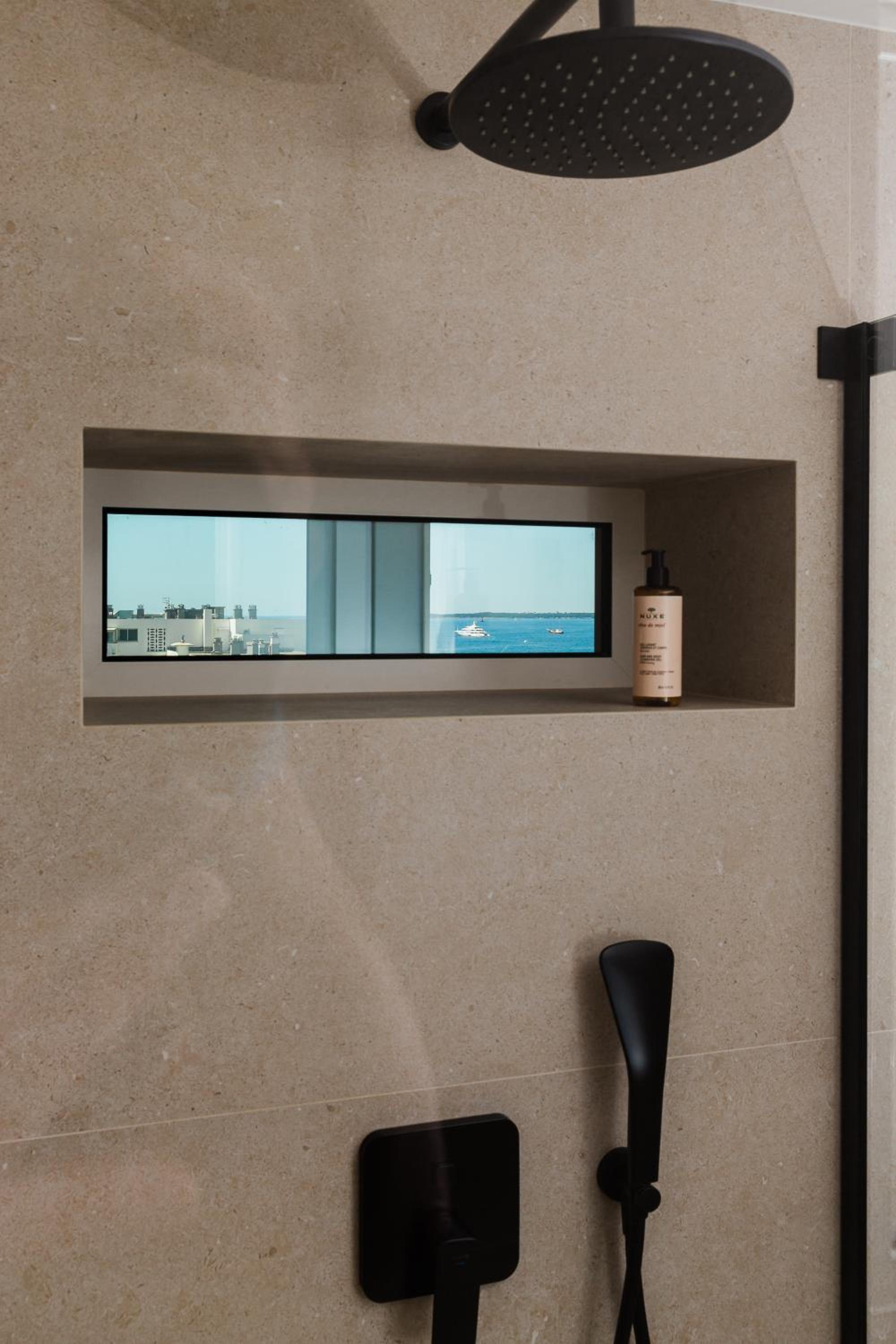 Junior Suite with Sea View - Photo 9