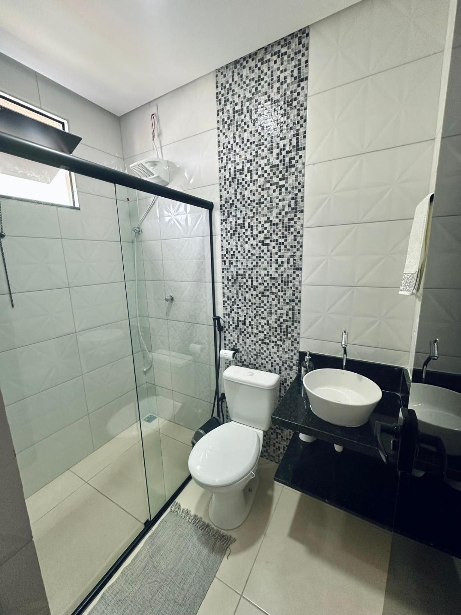 Two-Bedroom Apartment with Balcony photo 3