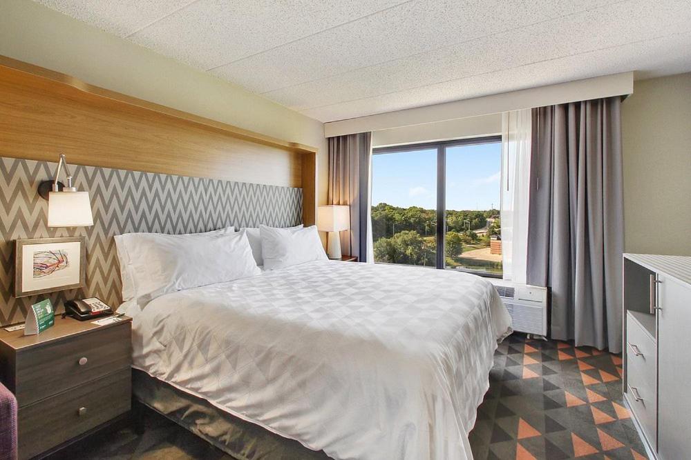 Standard King Room - Photo 1