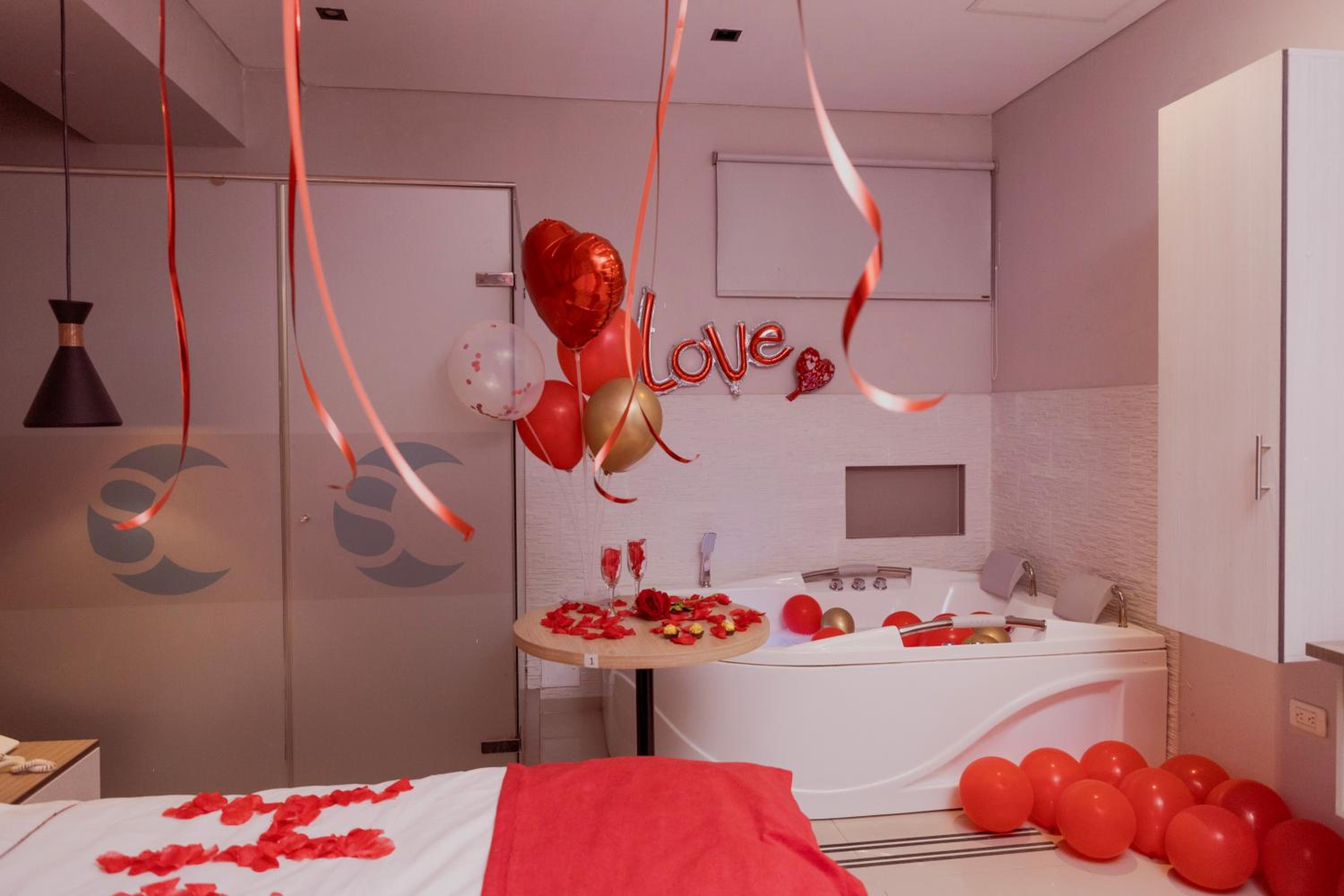 Suite with Spa Bath photo 3