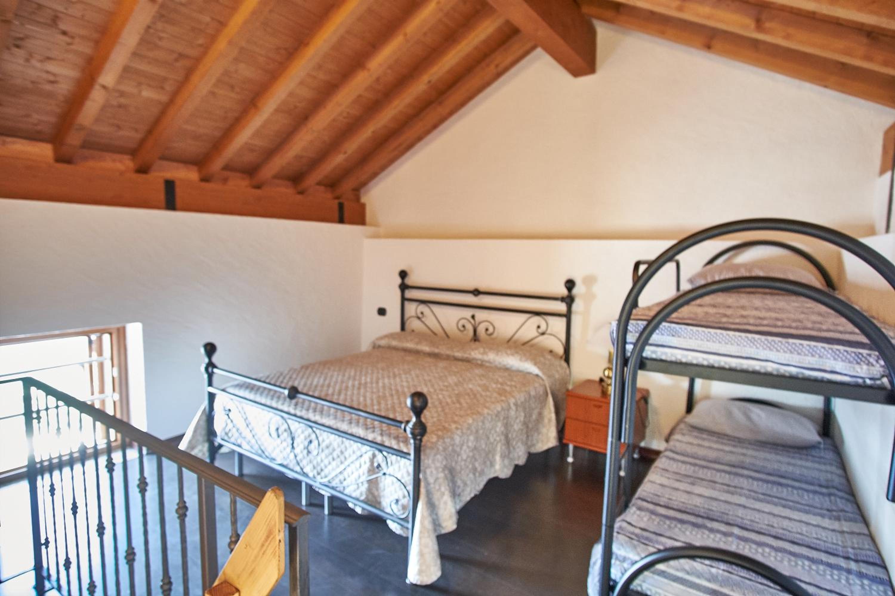 One-Bedroom House photo 1