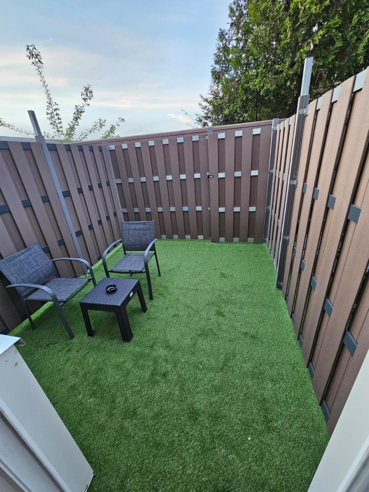 Double or Twin Room with Terrace - Photo 8