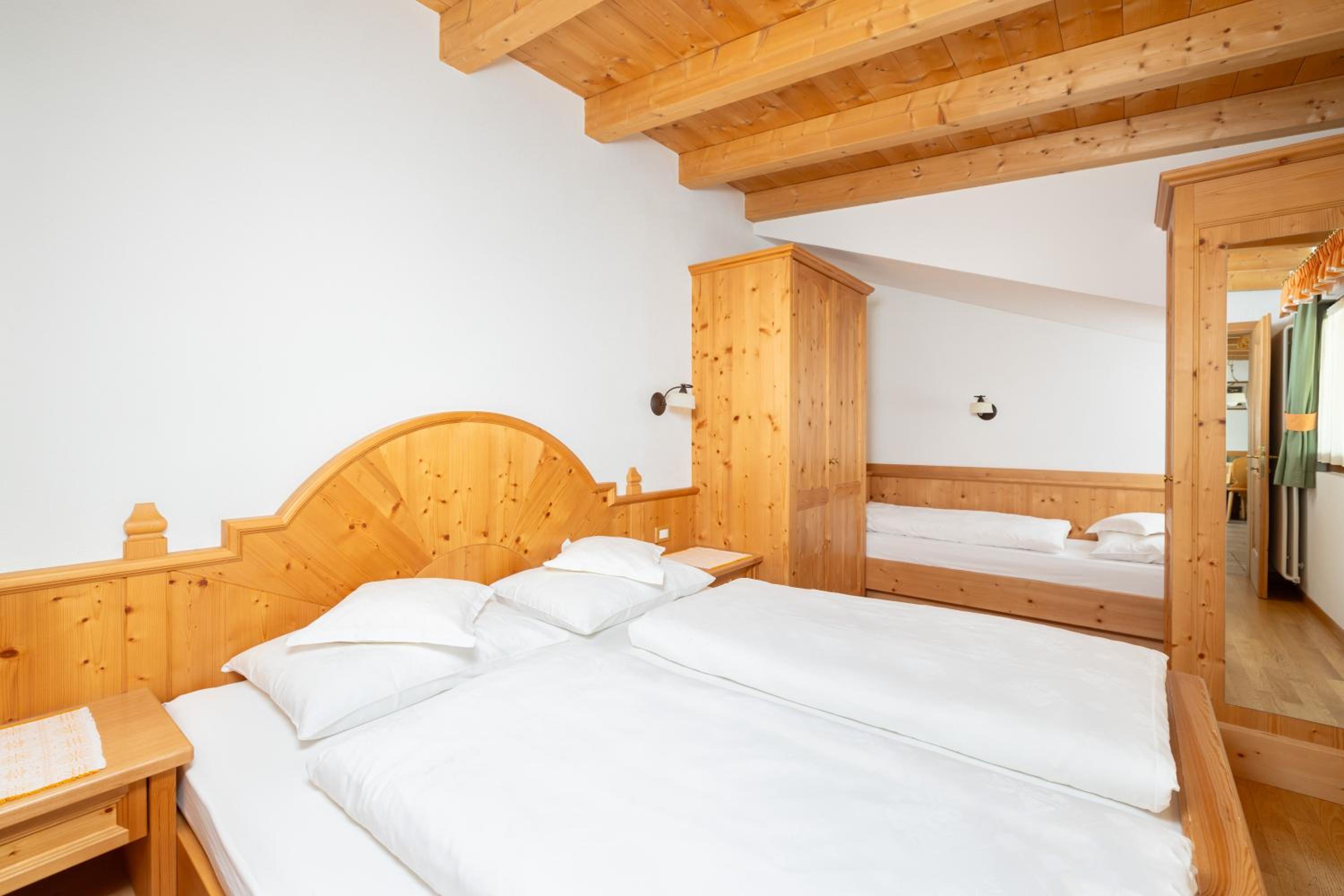 One-Bedroom Apartment with Balcony
