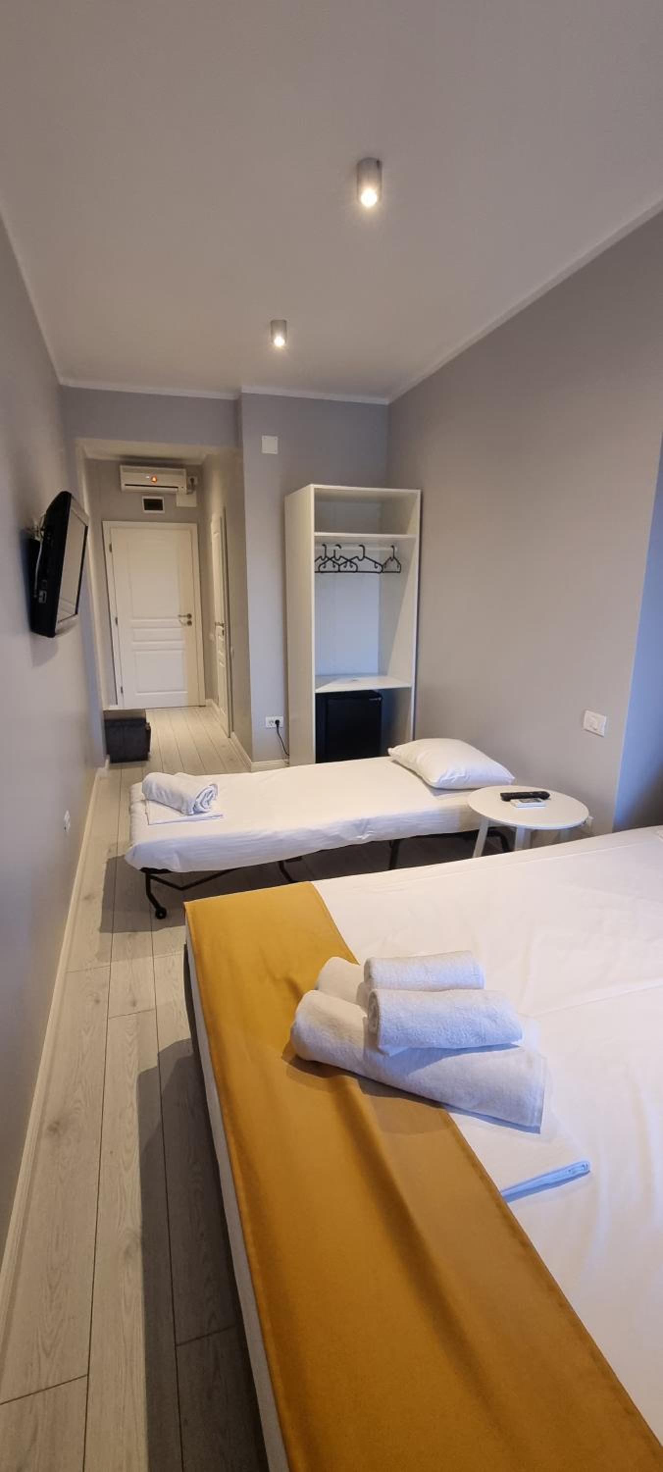 Triple Room with Bathroom photo 1