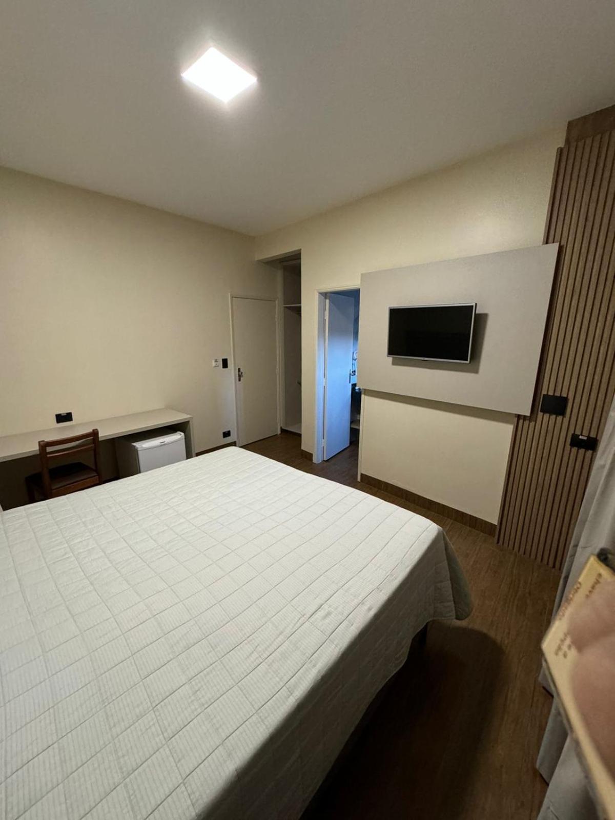 Double or Twin Room photo 1