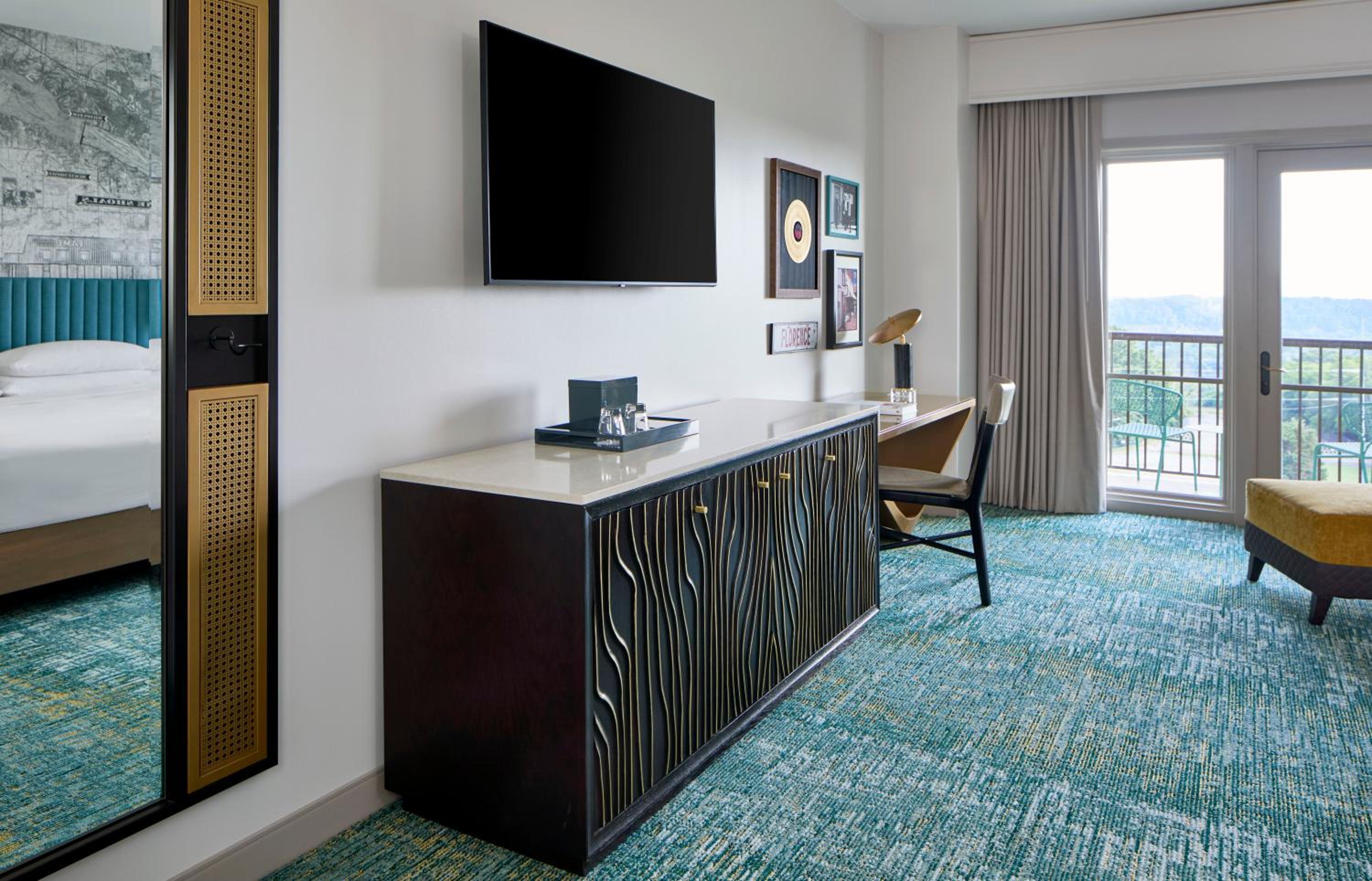 Guest Room - Photo 8