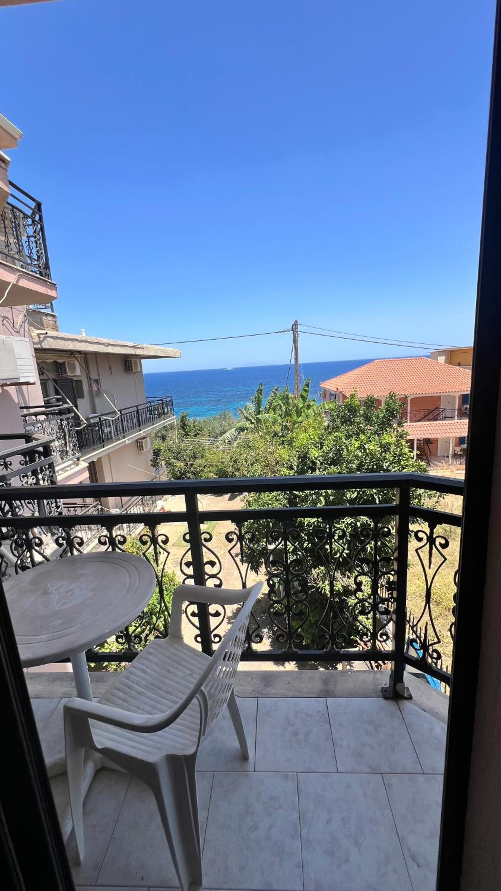 Double Room with Sea View photo 2