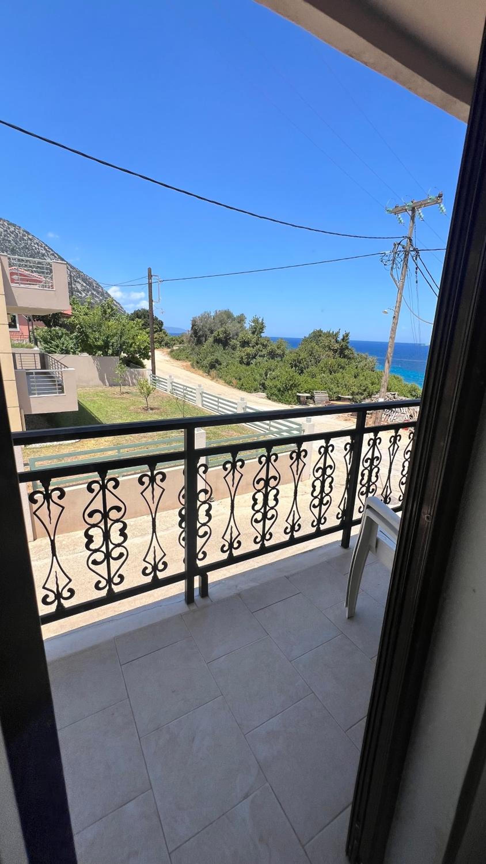 Deluxe Double Room with Side Sea View photo 3