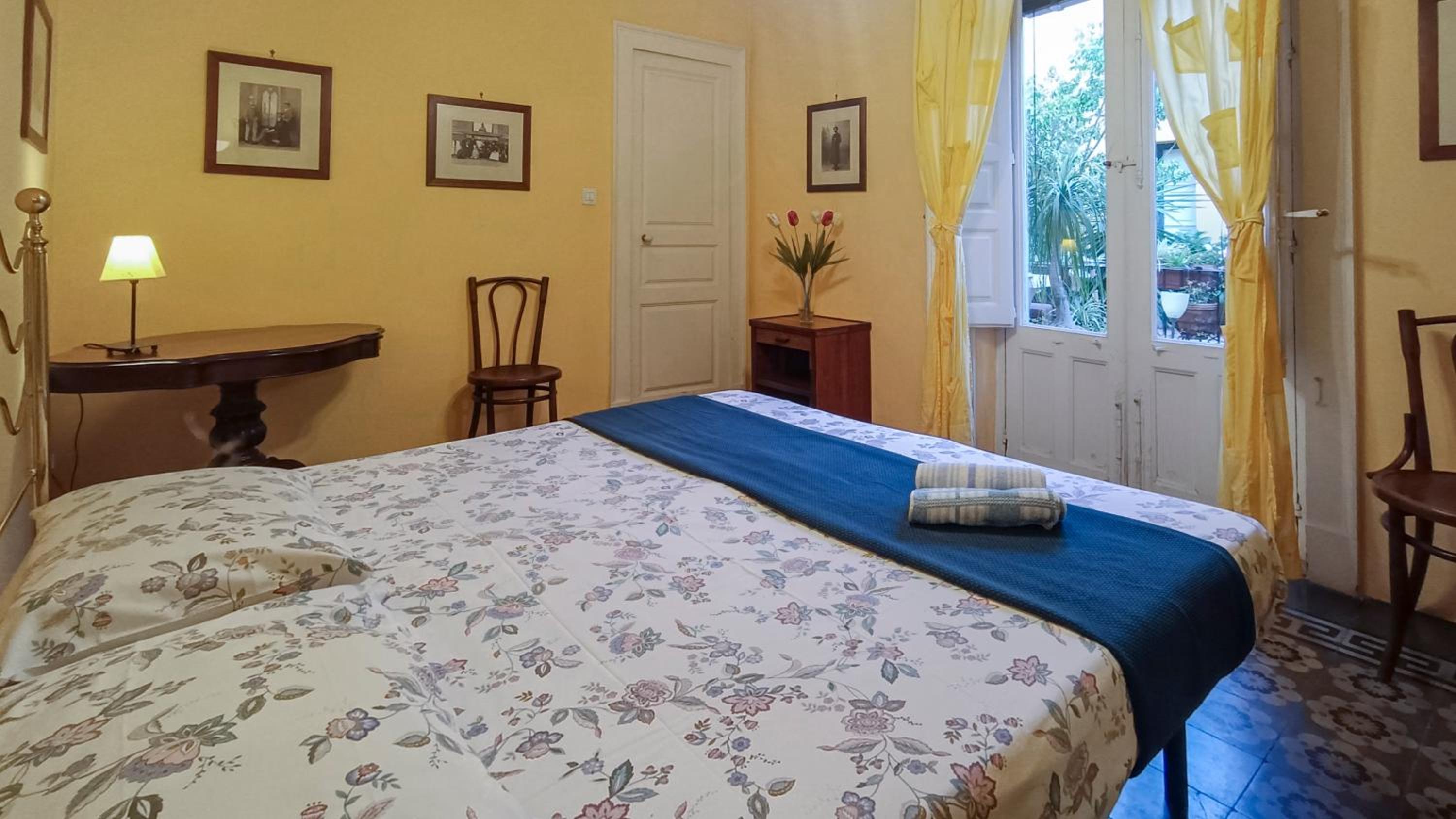 Double or Twin Room with Private Bathroom photo 3