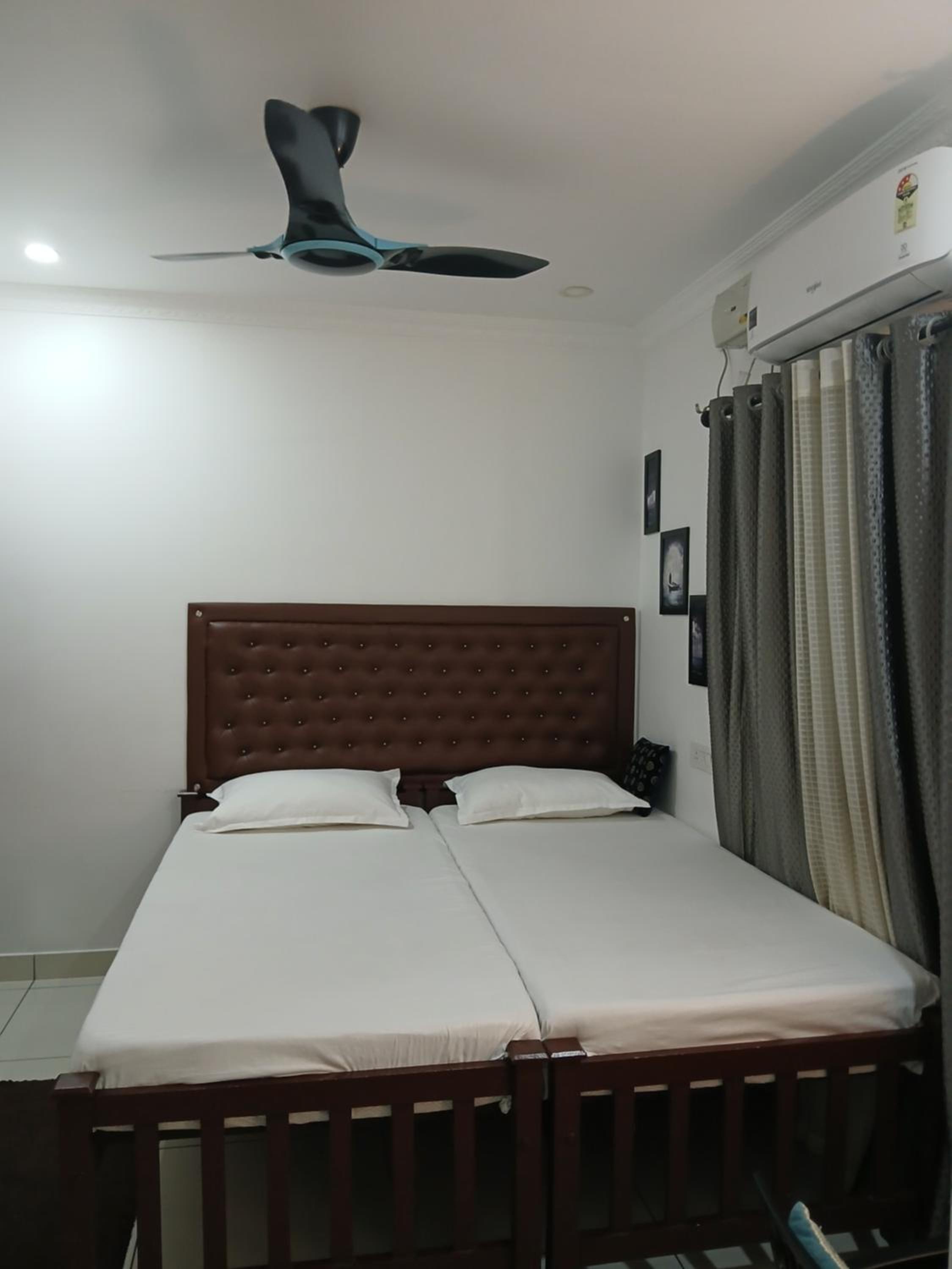 Standard Double Room - Photo 28