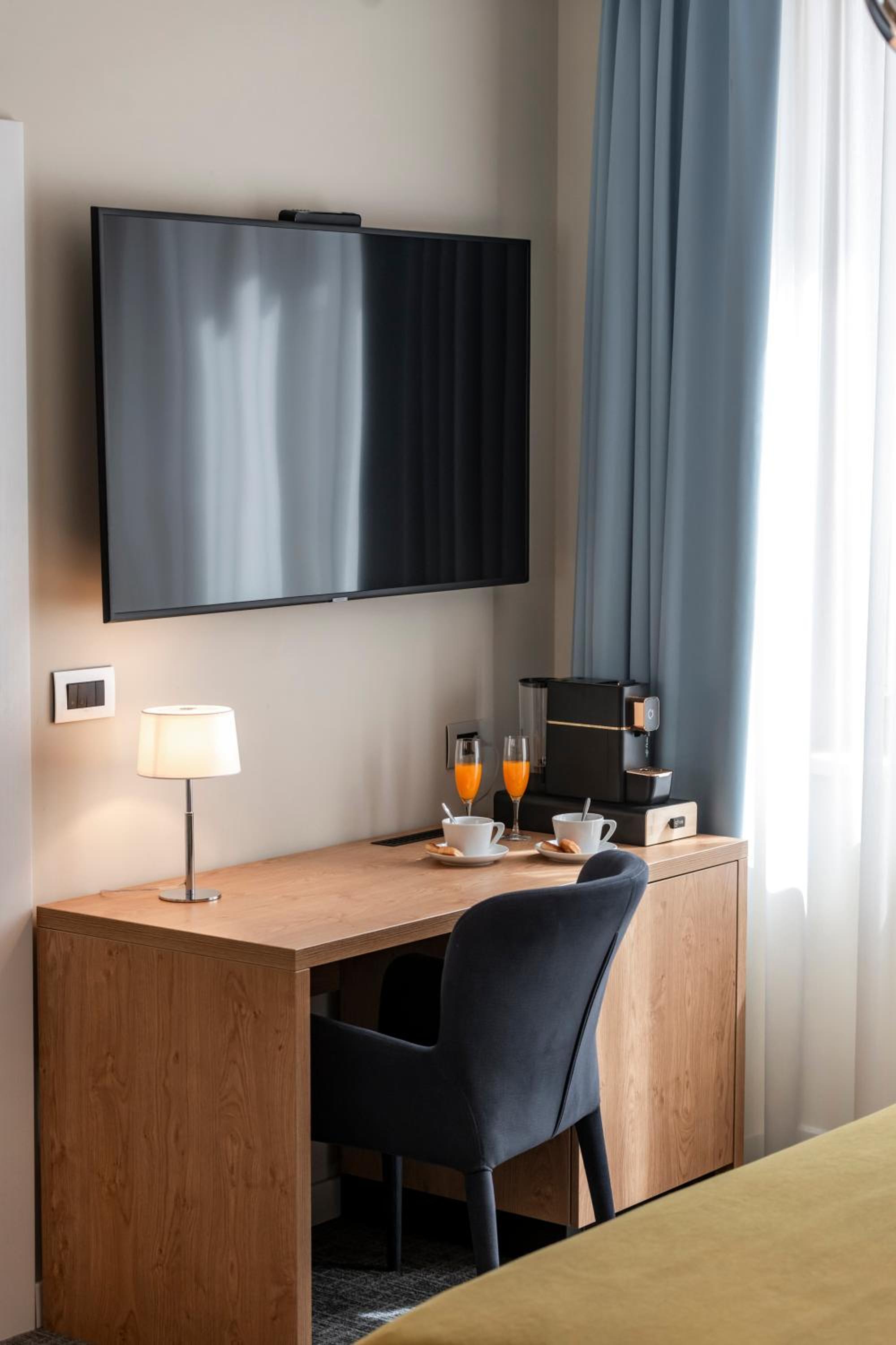 Standard Double Room with Balcony photo 3