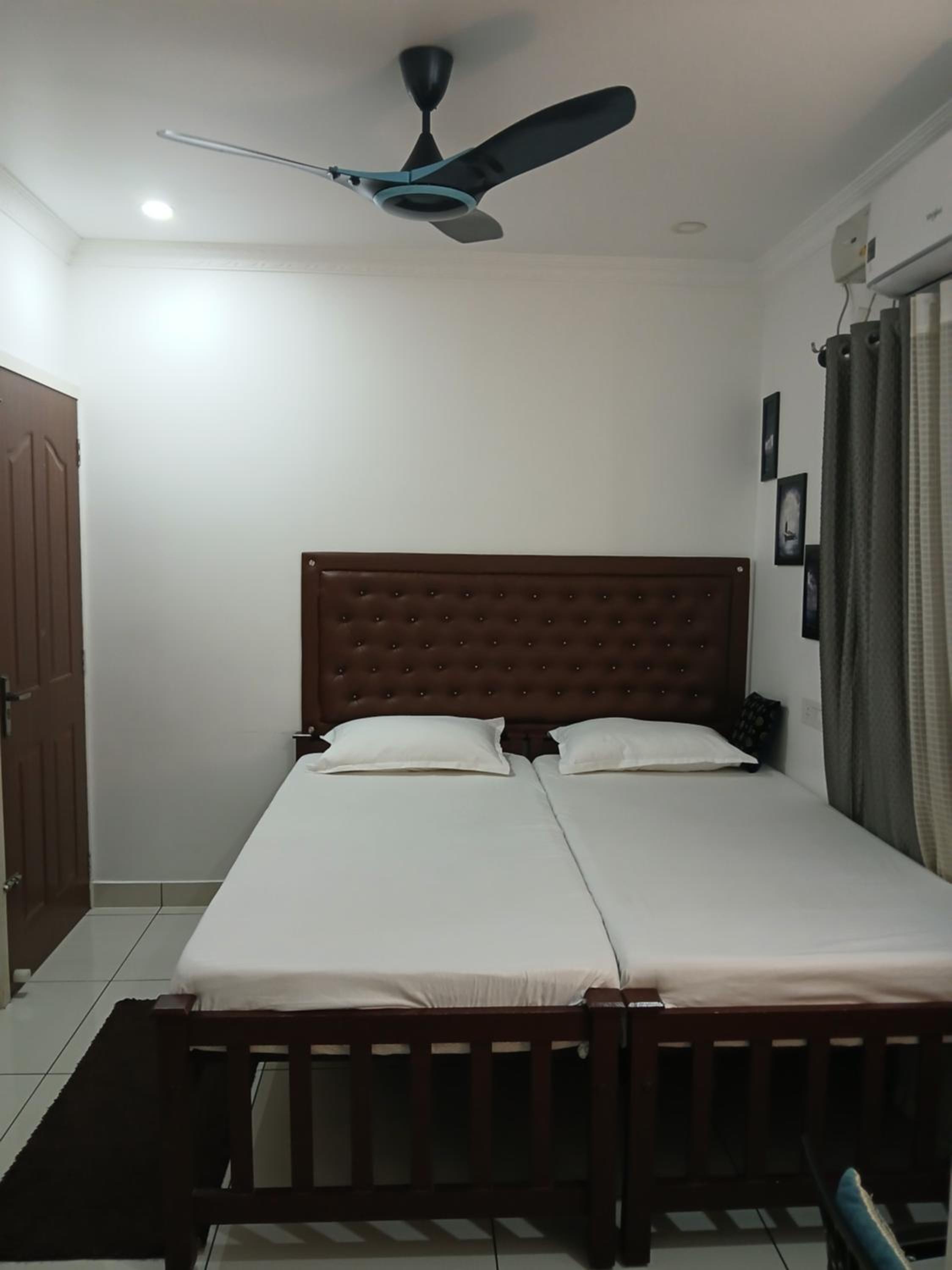 Standard Double Room - Photo 1