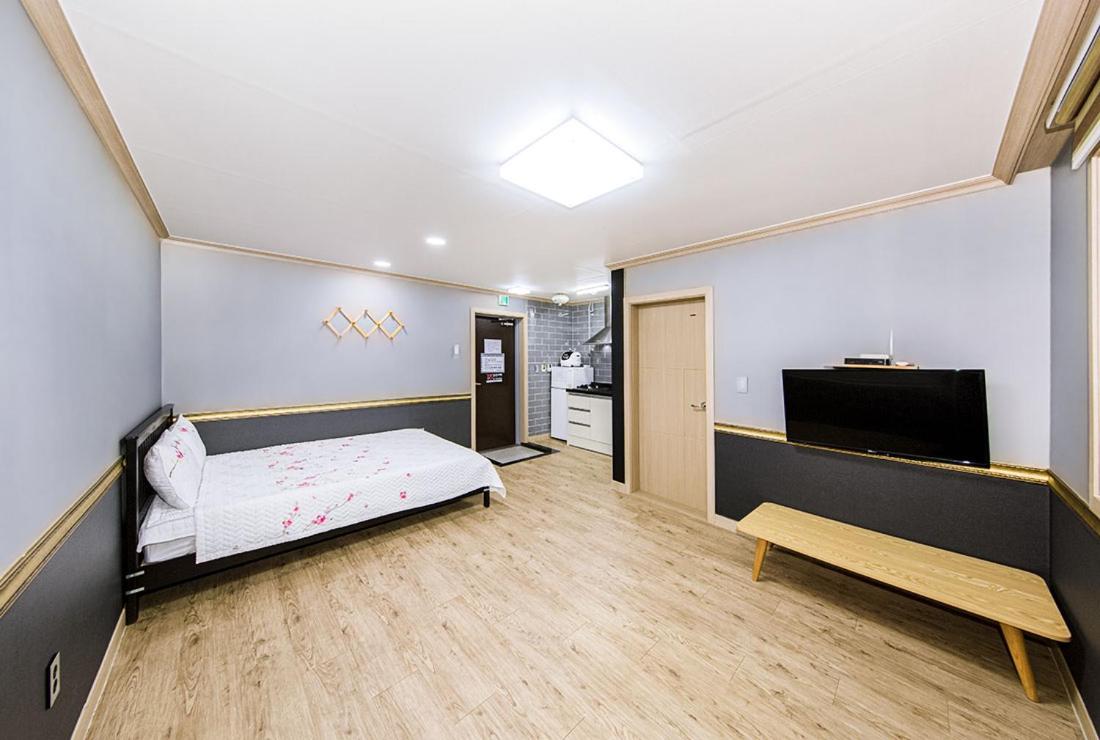 One-Bedroom House photo 3