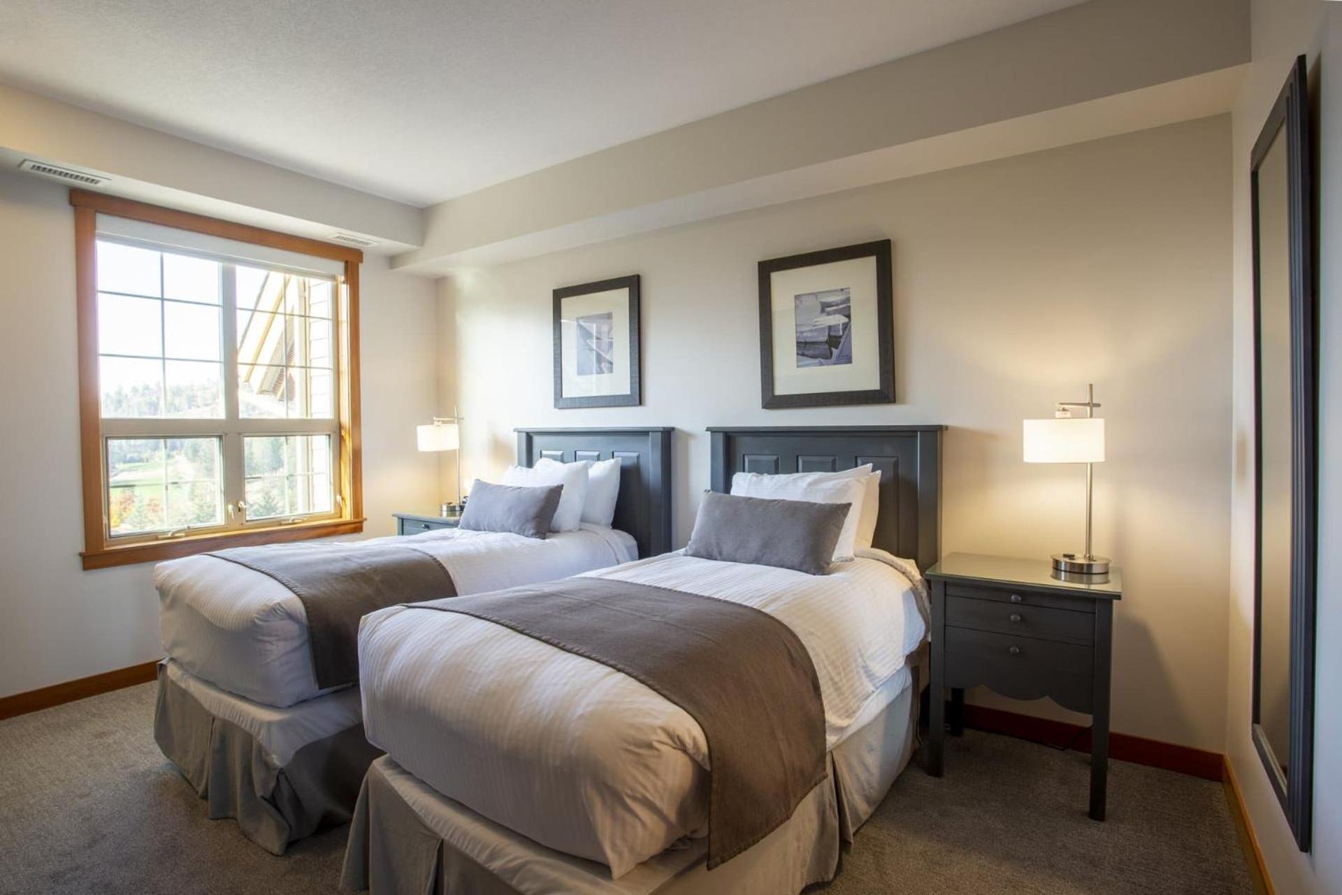 Two-Bedroom Suite - Photo 6