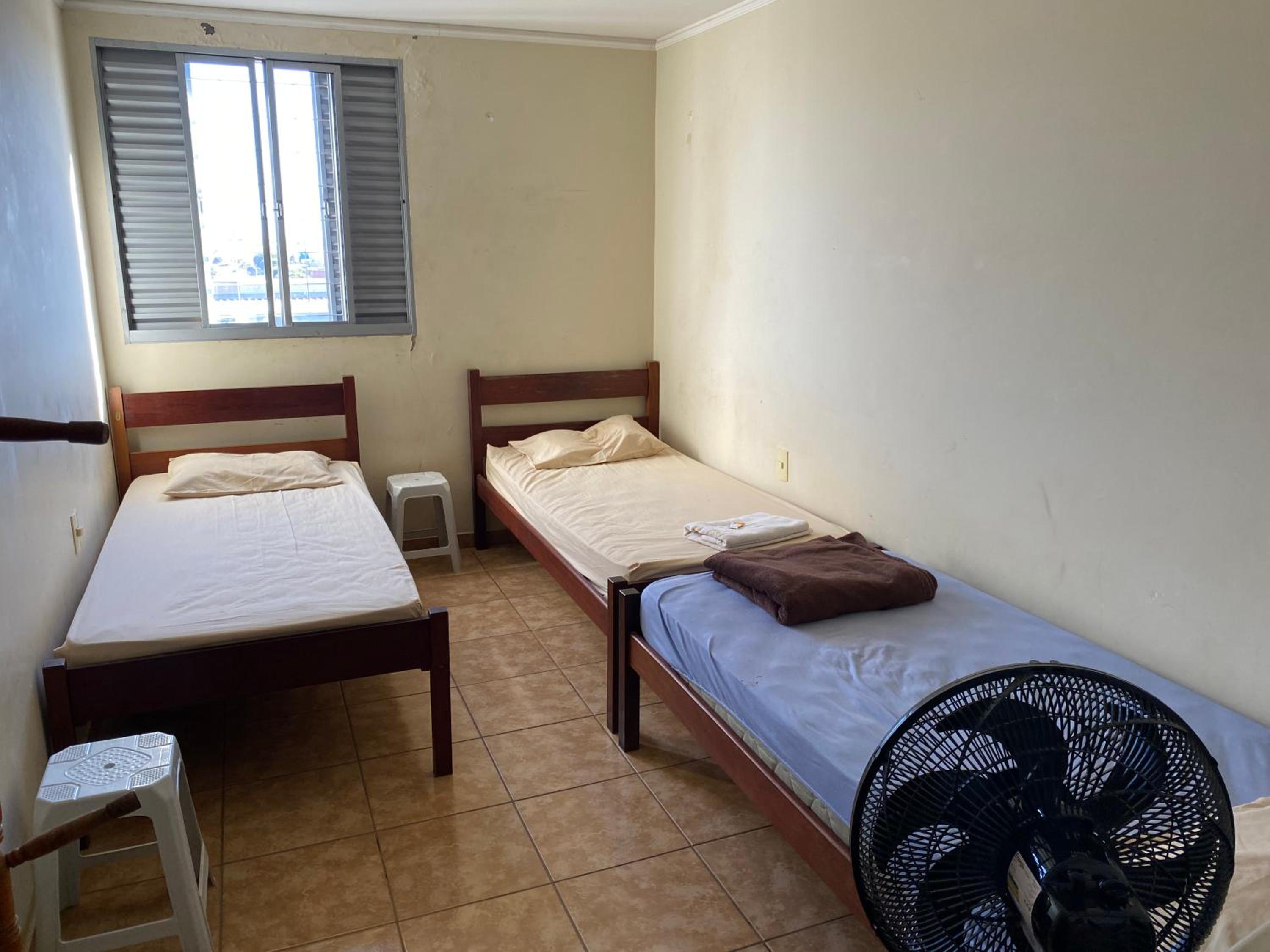 Basic Triple Room with Shared Bathroom photo 1