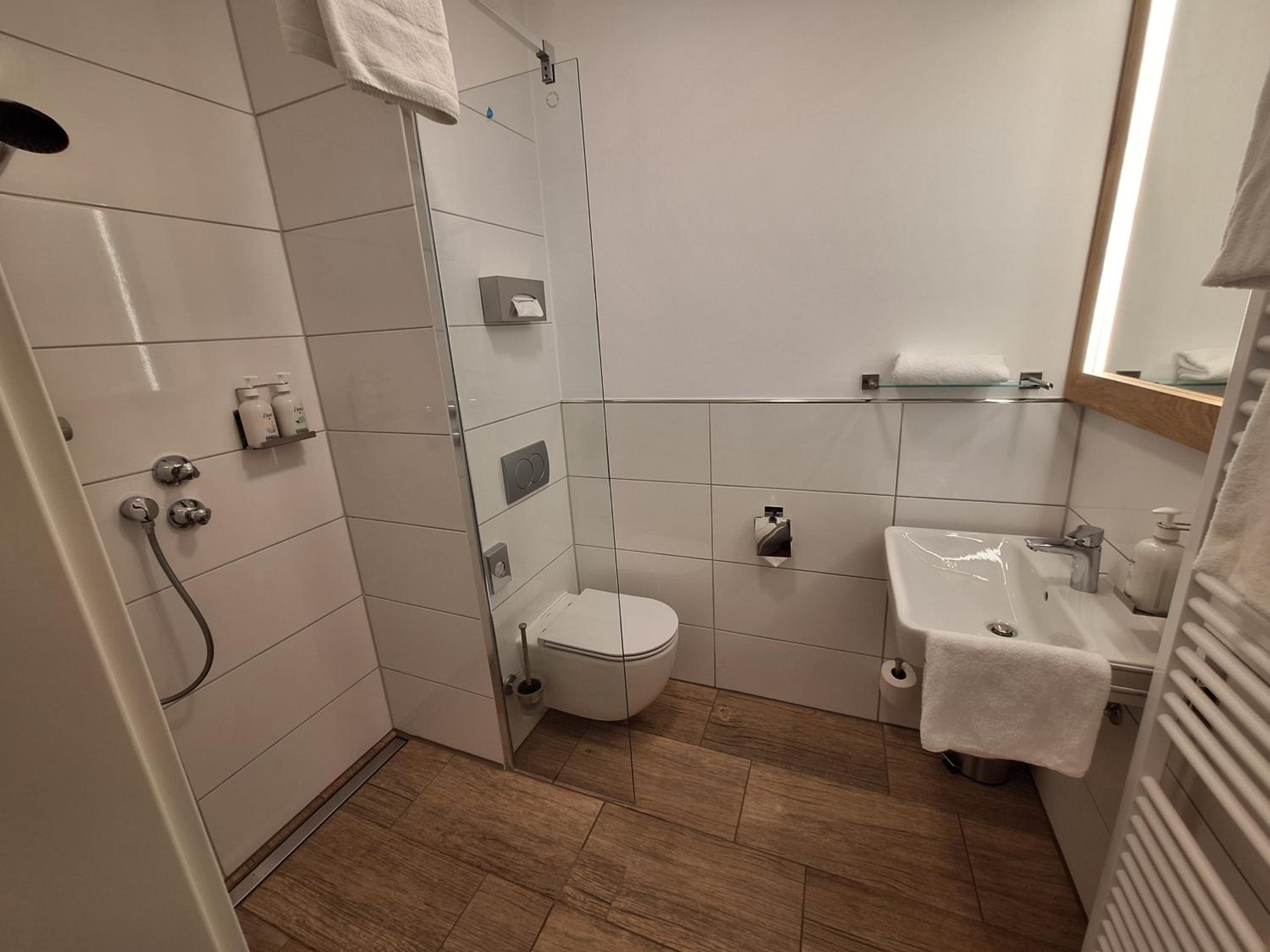 Standard Double Room photo 3