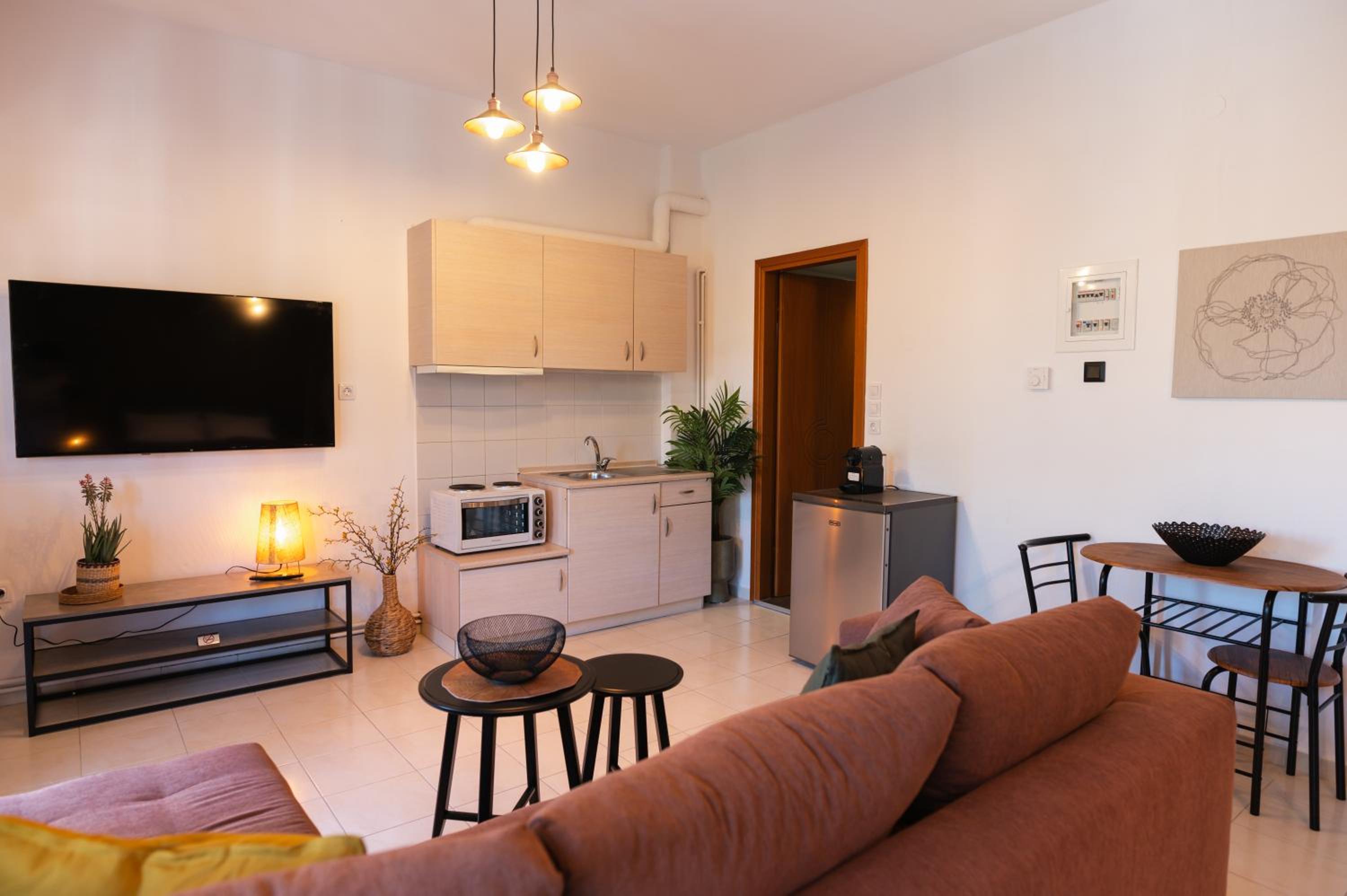 One-Bedroom Apartment