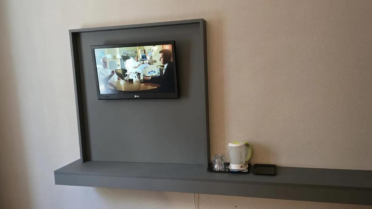 Twin Room - Photo 8