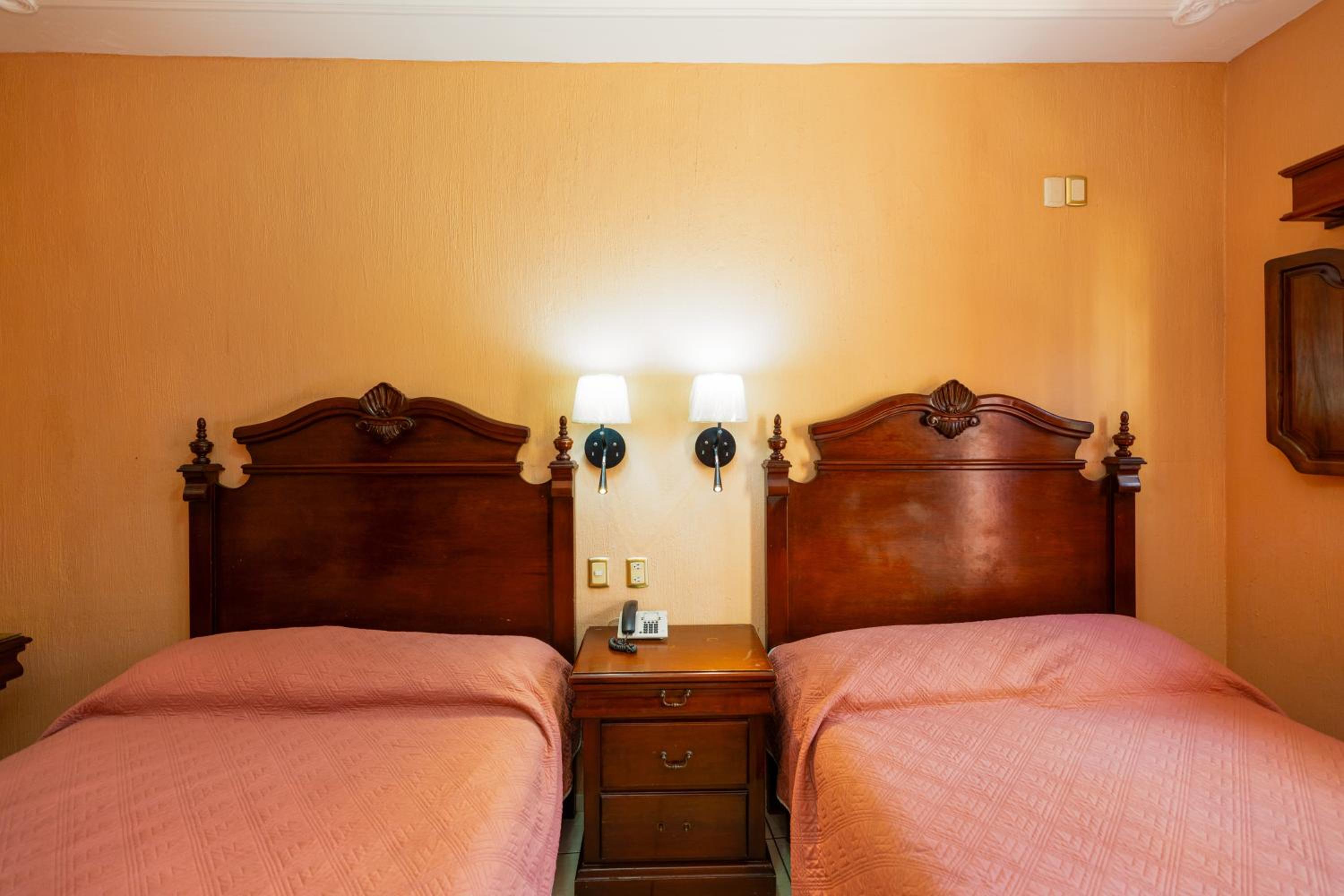 Double Room with Two Double Beds - Photo 1