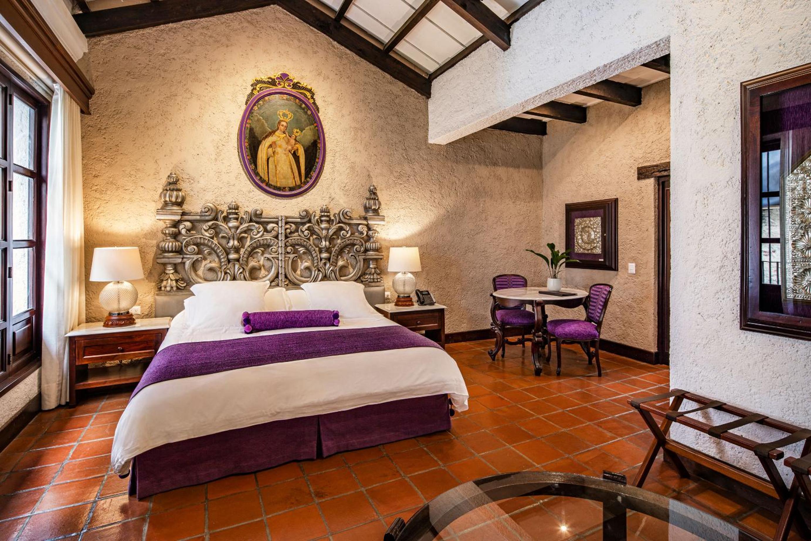 Deluxe King Suite