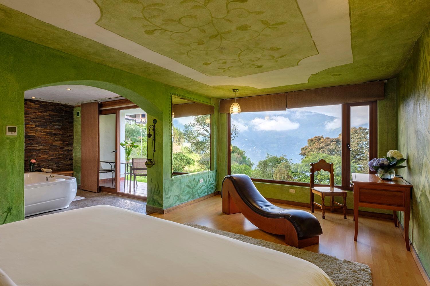 Suite with Spa Bath