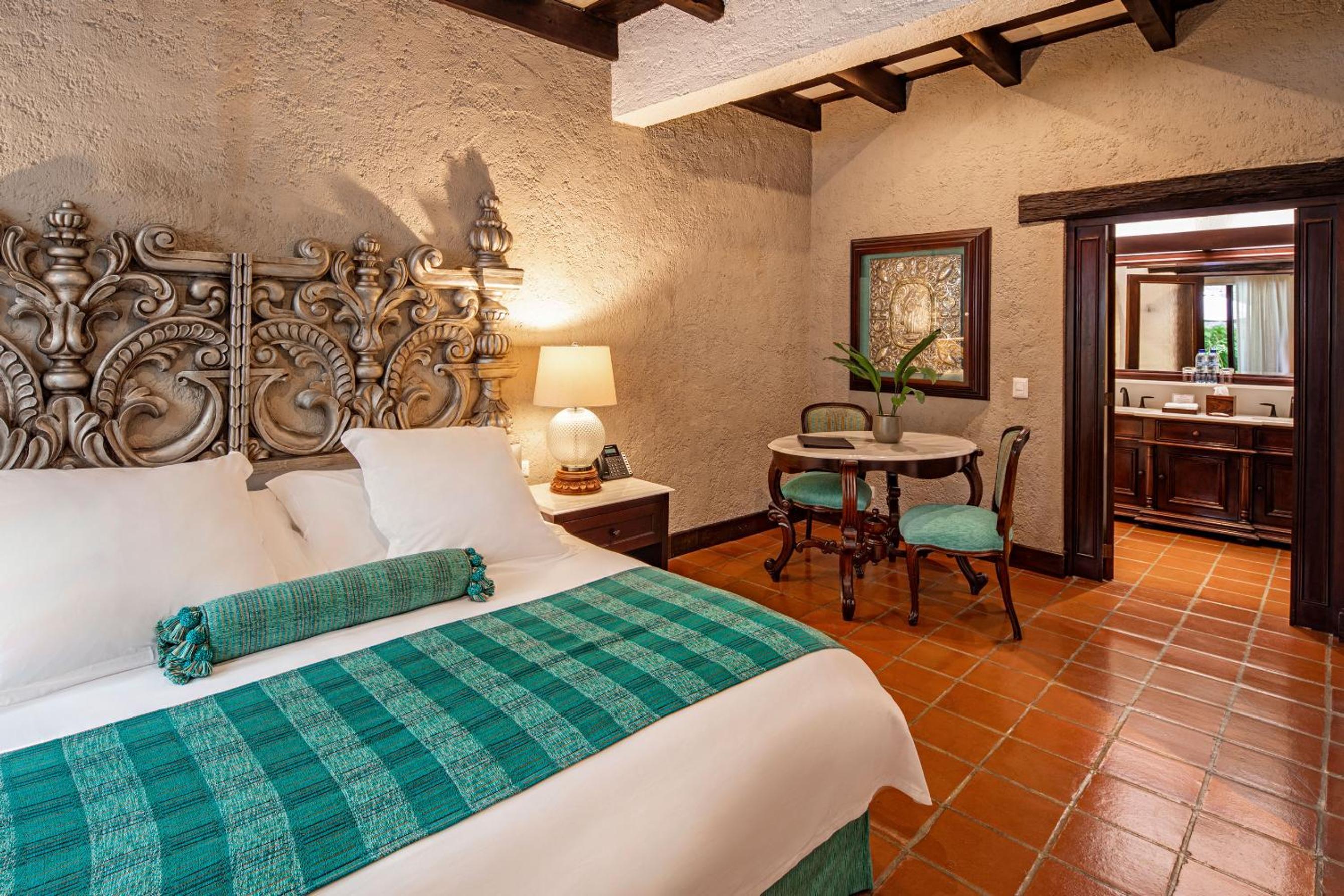 Deluxe Suite with Spa Bath
