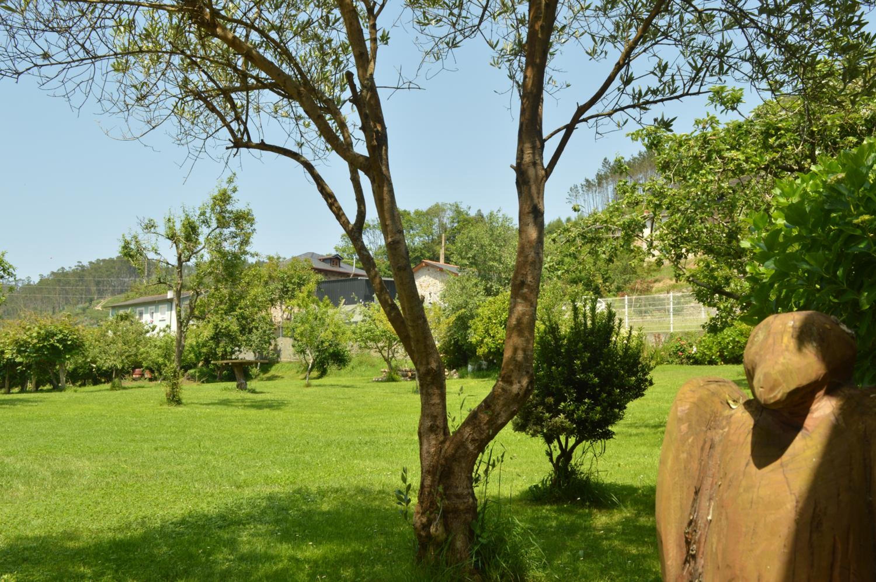 Two-Bedroom Apartment with Garden View photo 2