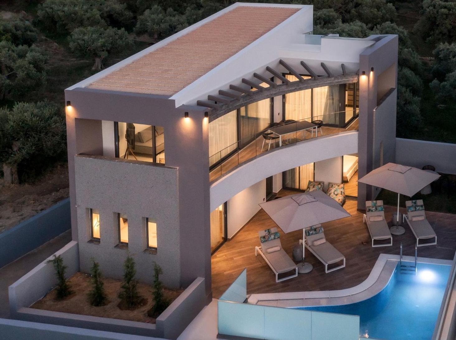 Superior Villa photo 2